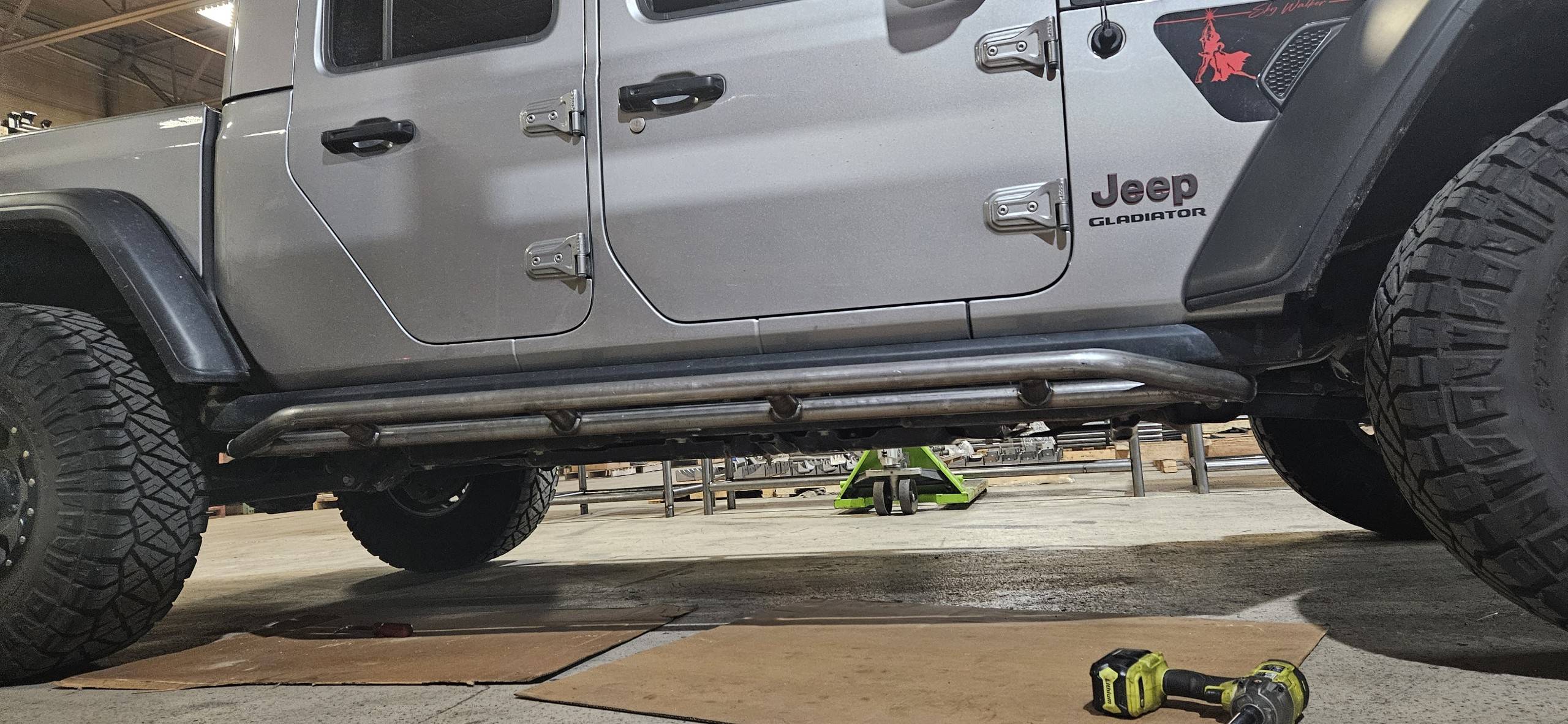 Jeep Gladiator Finally, the GOAT (Sliders) has arrived… 123_1