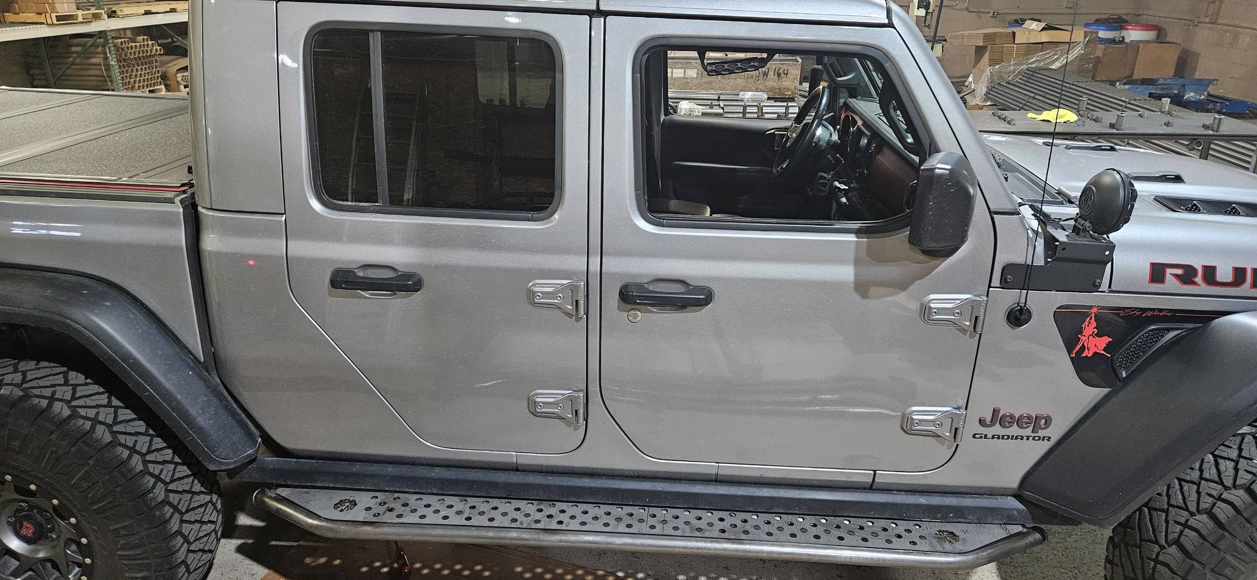 Jeep Gladiator Finally, the GOAT (Sliders) has arrived… 123_1