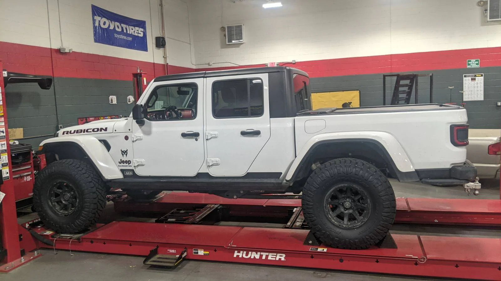 Jeep Gladiator 4 WHEEL PARTS Teraflex Big Delta Brakes Nightmare. image000000 2