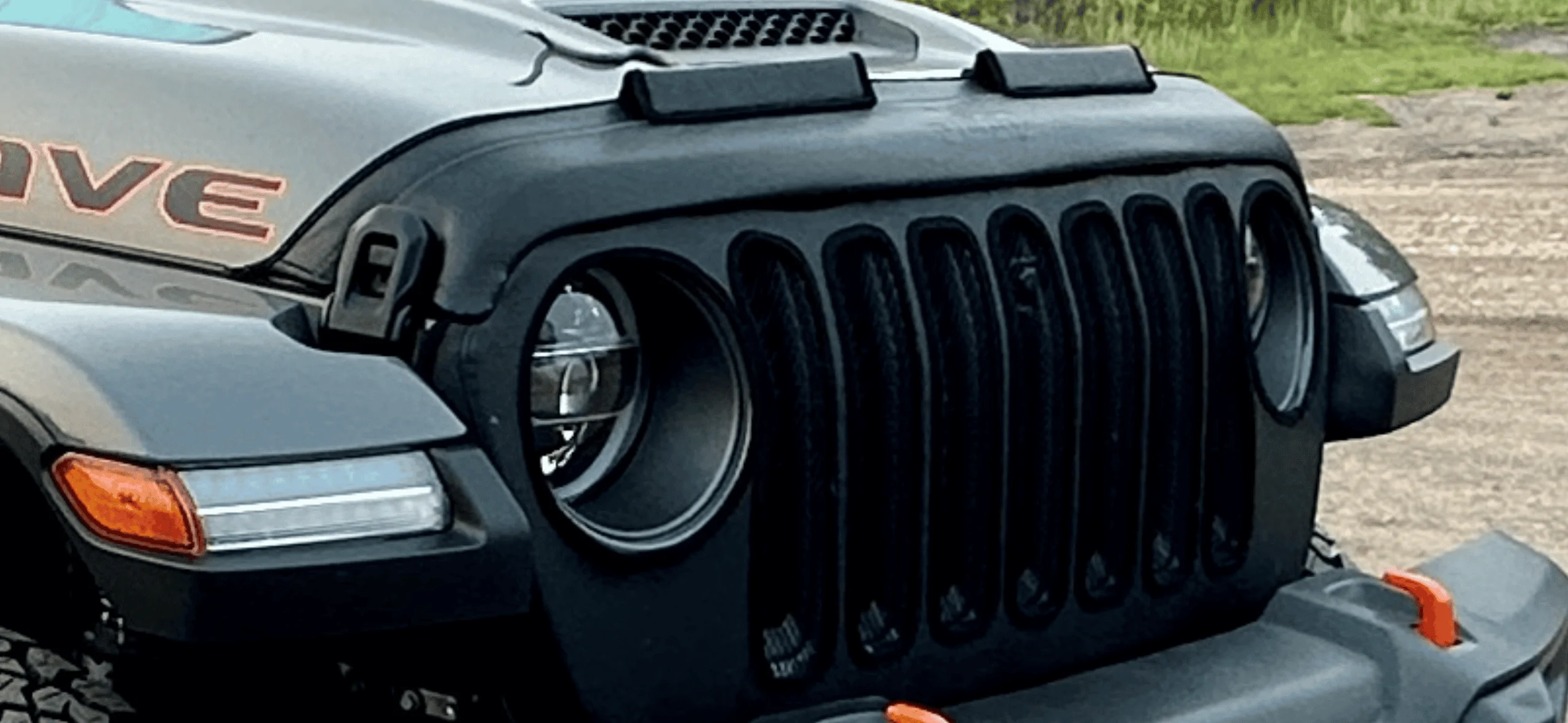 Jeep Gladiator MOPAR grill cover doesn't fit on my 2020 Gladiator IMG_3256