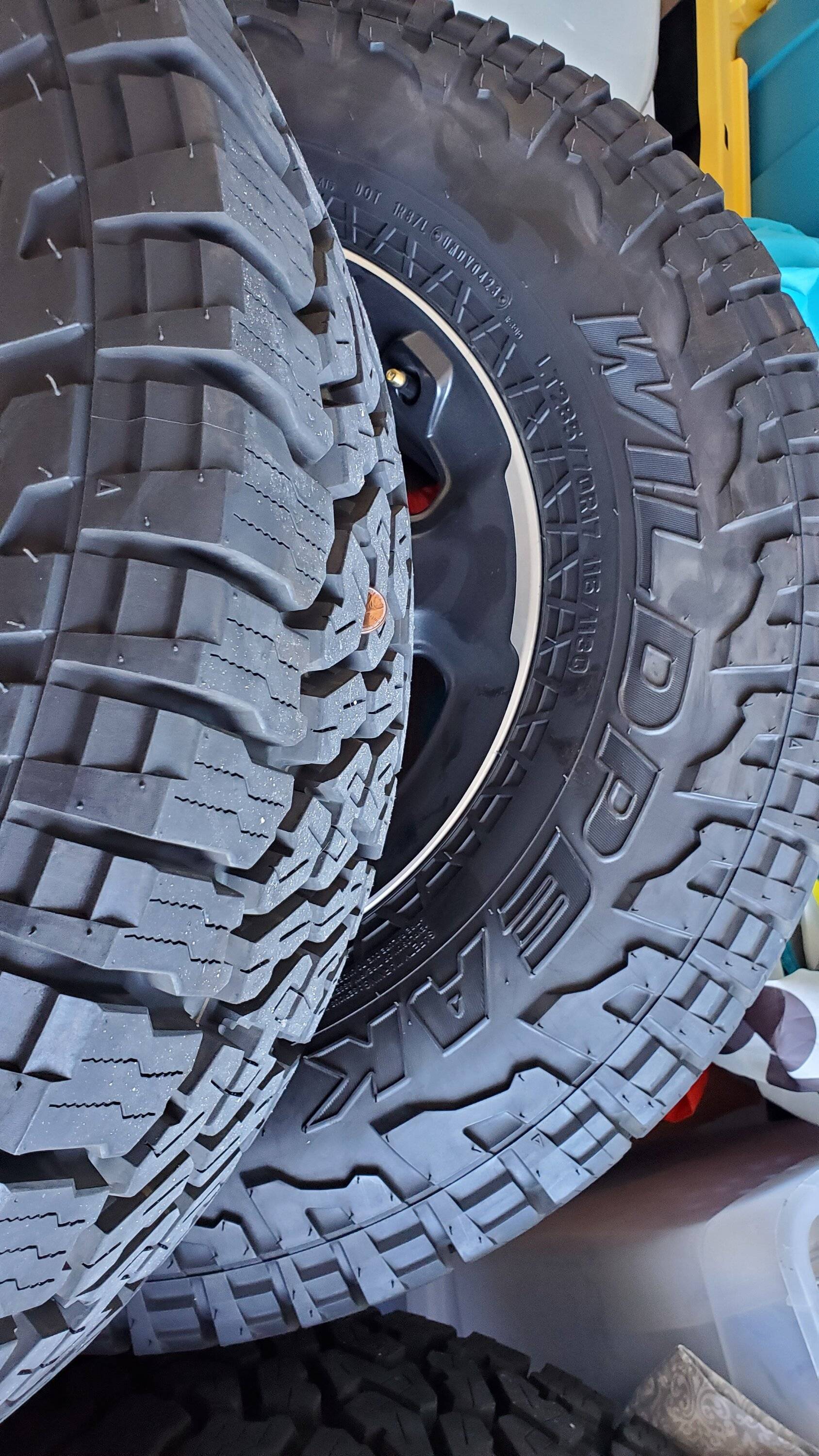 Jeep Gladiator (4) 2023 Rubicon JT Stock Wheels and (5) Wildpeak AT 285/70R17 - Less than 500 mi 20231209_121655