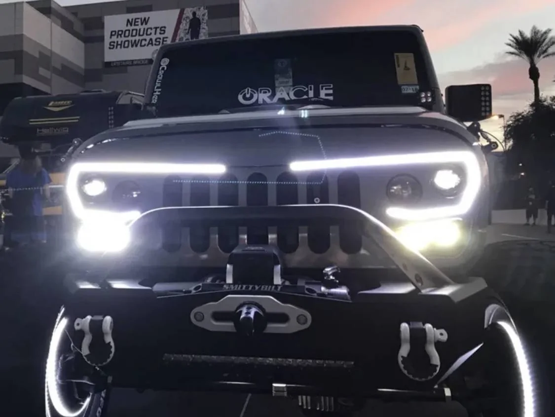 Jeep Gladiator Racetrack Tailgate Light seen in the wild 6511E387-1450-43C4-8620-5354E405F065