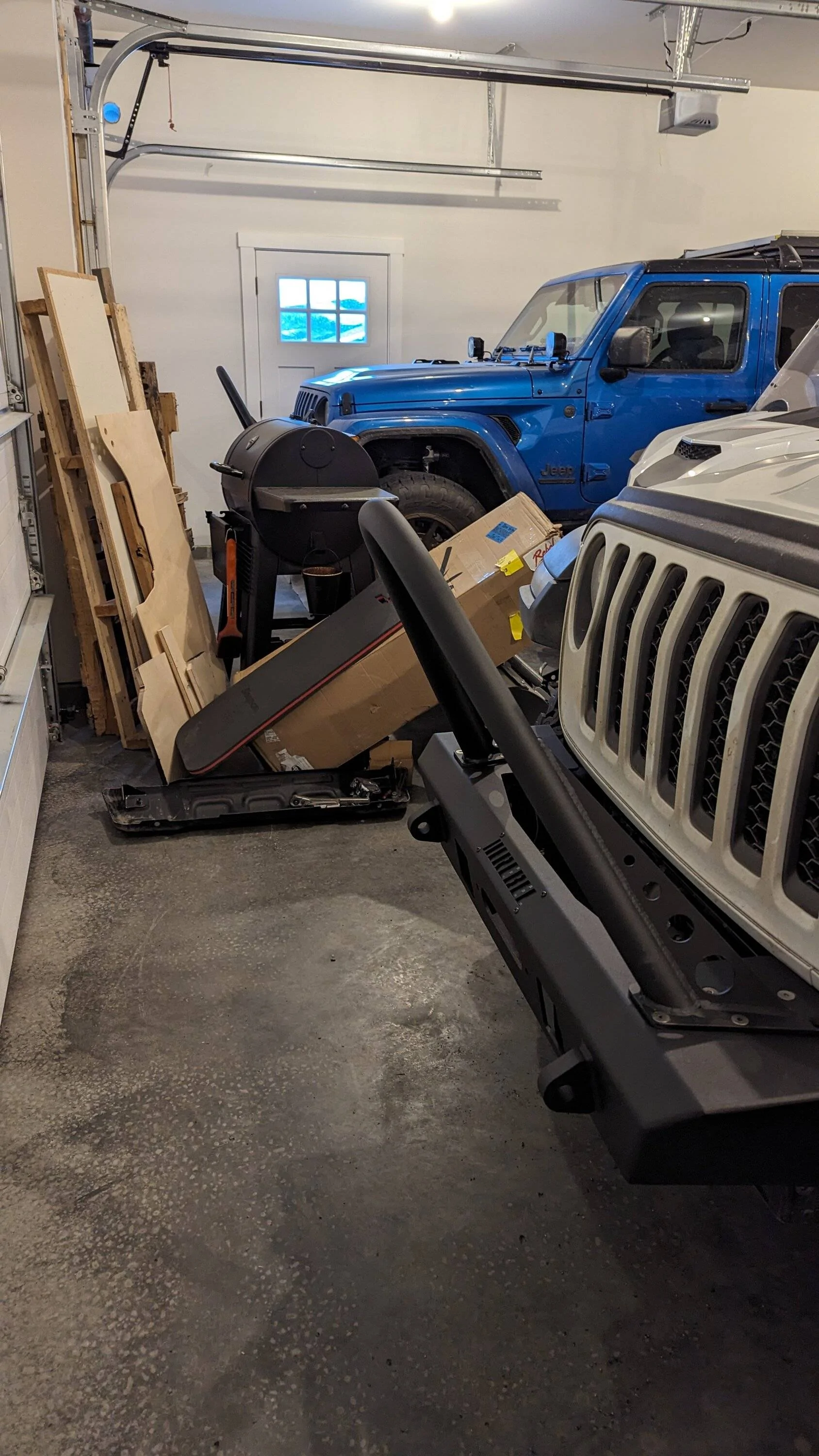 Jeep Gladiator Alaska Daily Drivers: Hydro Blue 80A and Bright White JTR PXL_20231209_220303115