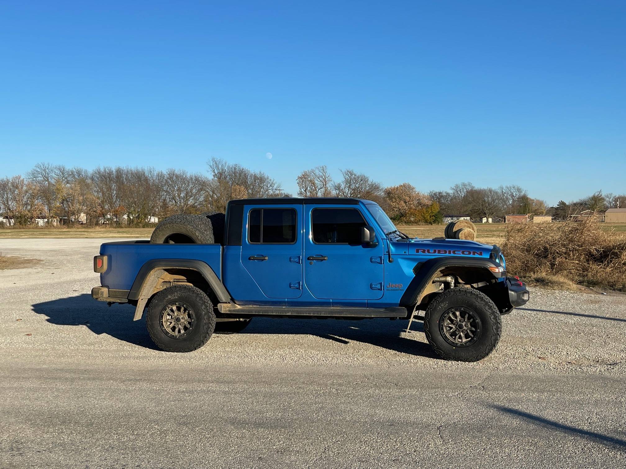 Jeep Gladiator 392 Wheels on JT New tires and lift