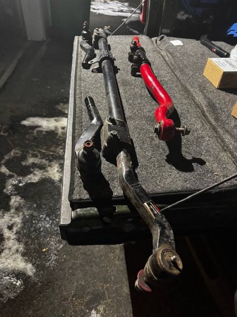 Jeep Gladiator JL/JT yeti xd pro series tie rod and front adjustable track bar. IMG_0265