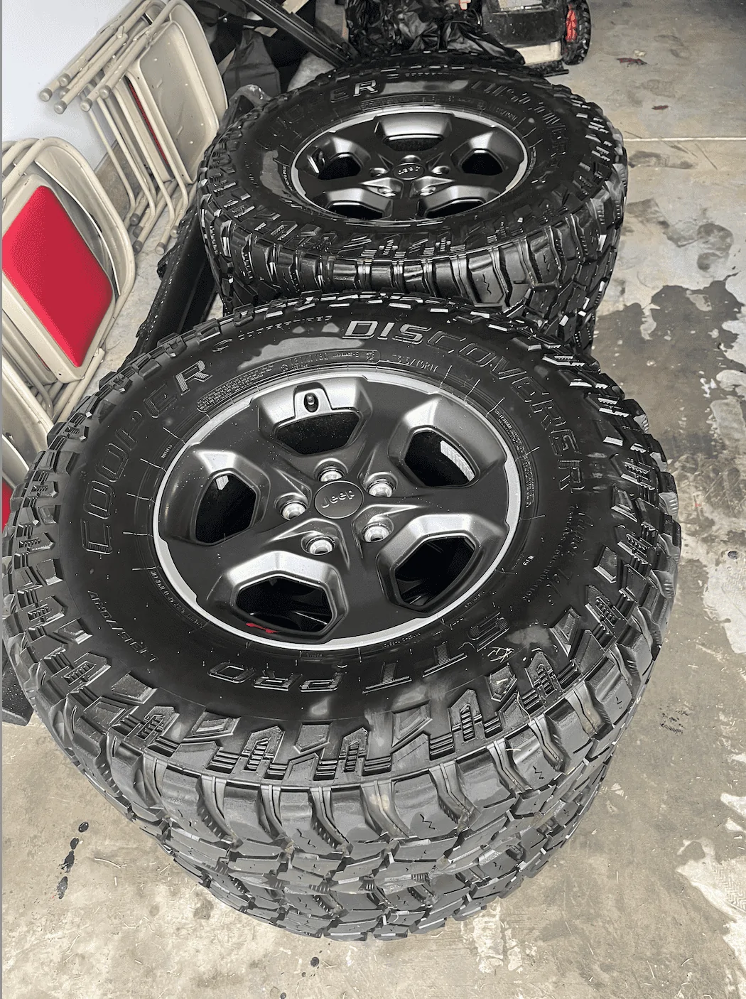 Jeep Gladiator 35 inch Cooper STT Pro tires (315/70/R17) on brand new Rubicon wheels Screen Shot 2023-12-12 at 11.17.15 AM