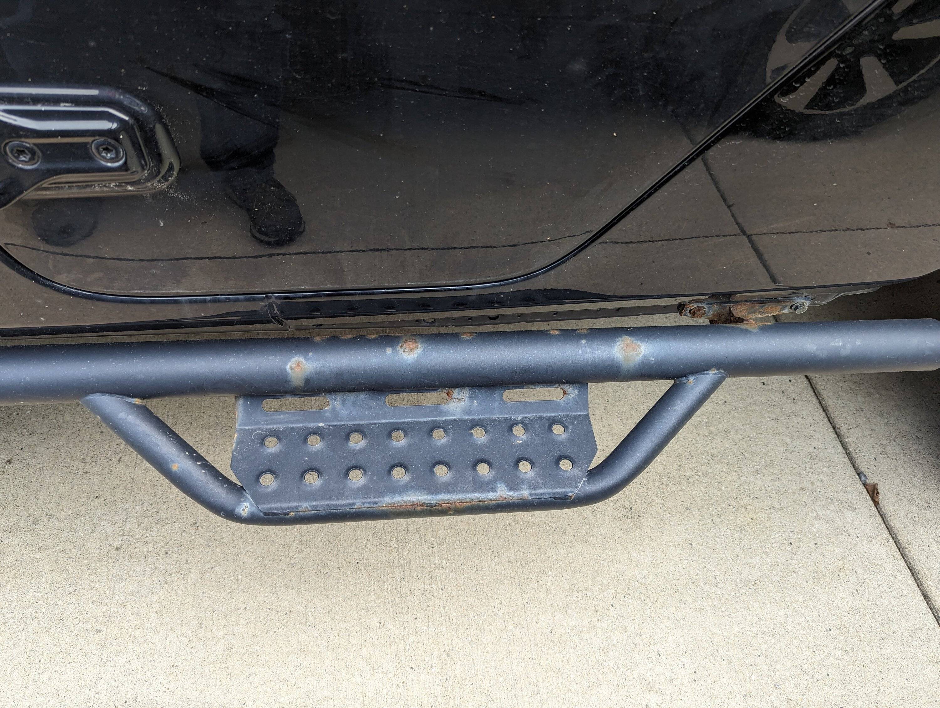 Jeep Gladiator Rust on my Nerf bars, remove and paint or start shopping? Drivers_Rear