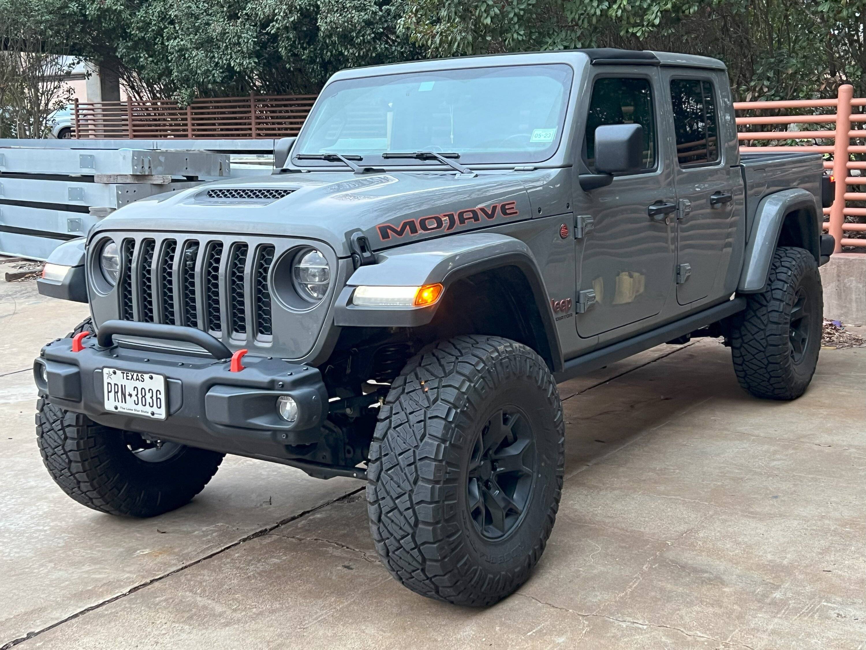 Jeep Gladiator Any Mojave's with Clayton lifts (or just springs) on them? IMG_2731