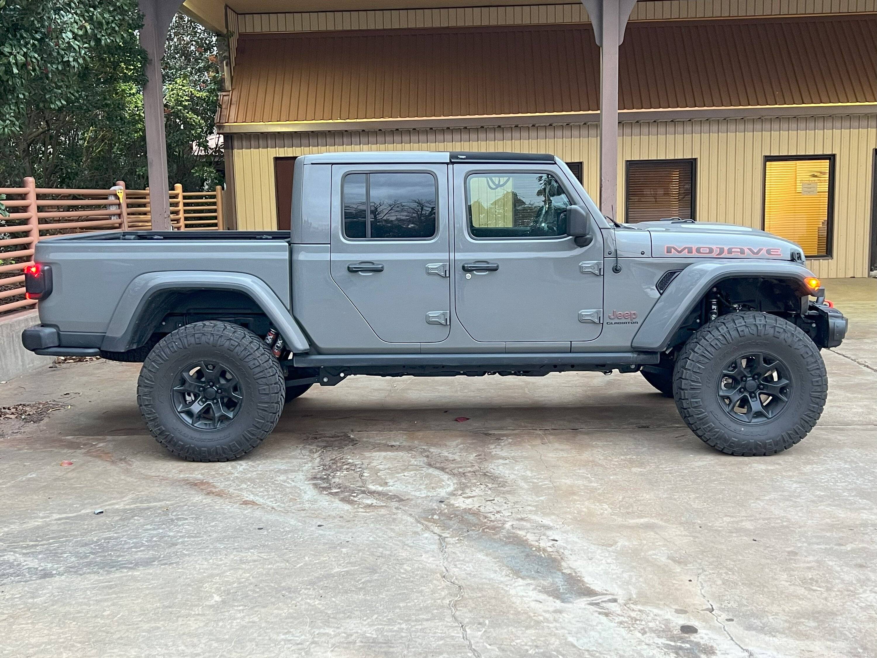 Jeep Gladiator Any Mojave's with Clayton lifts (or just springs) on them? IMG_2736
