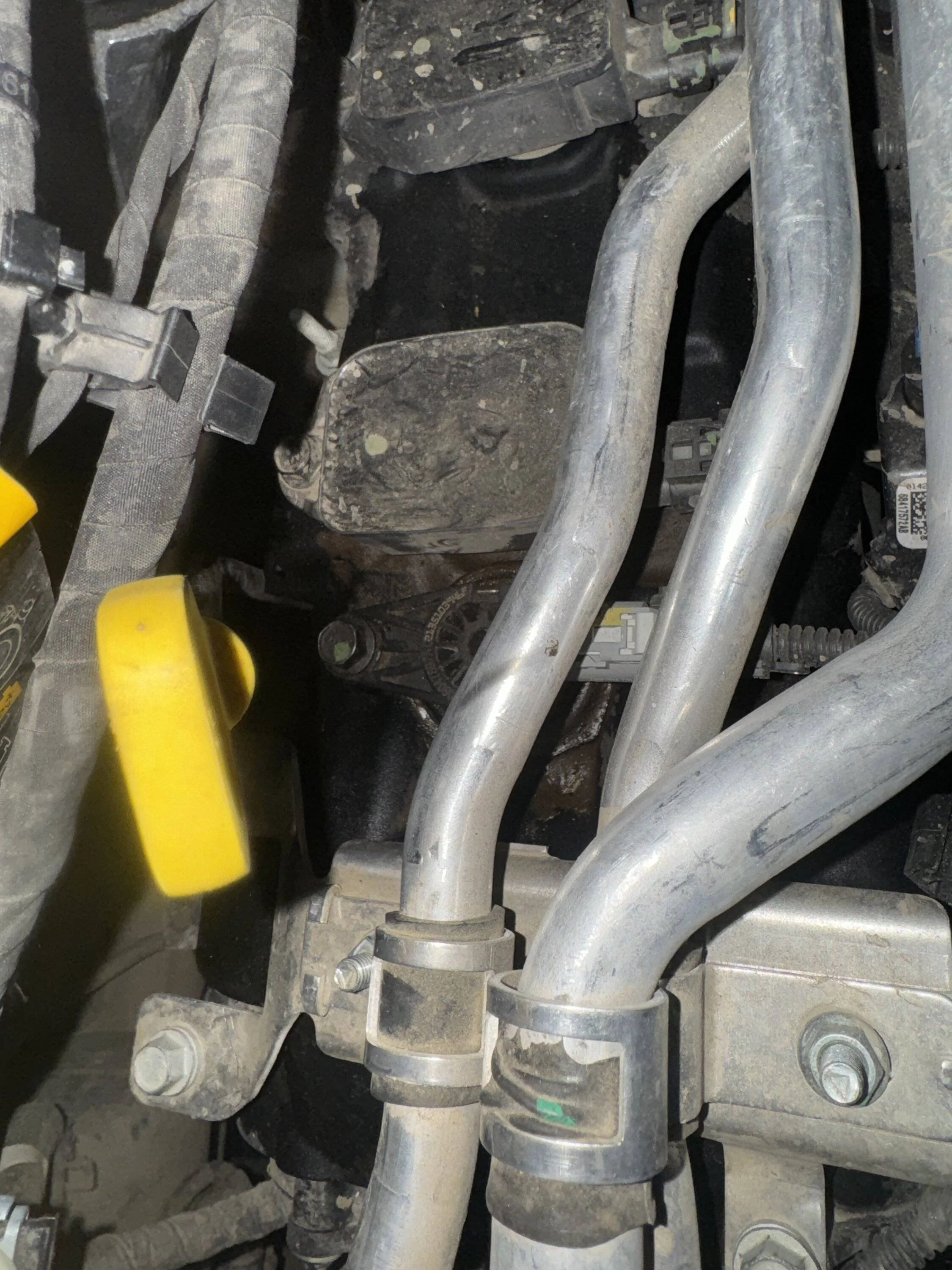 Jeep Gladiator Leak from valve cover - passenger side IMG_3212