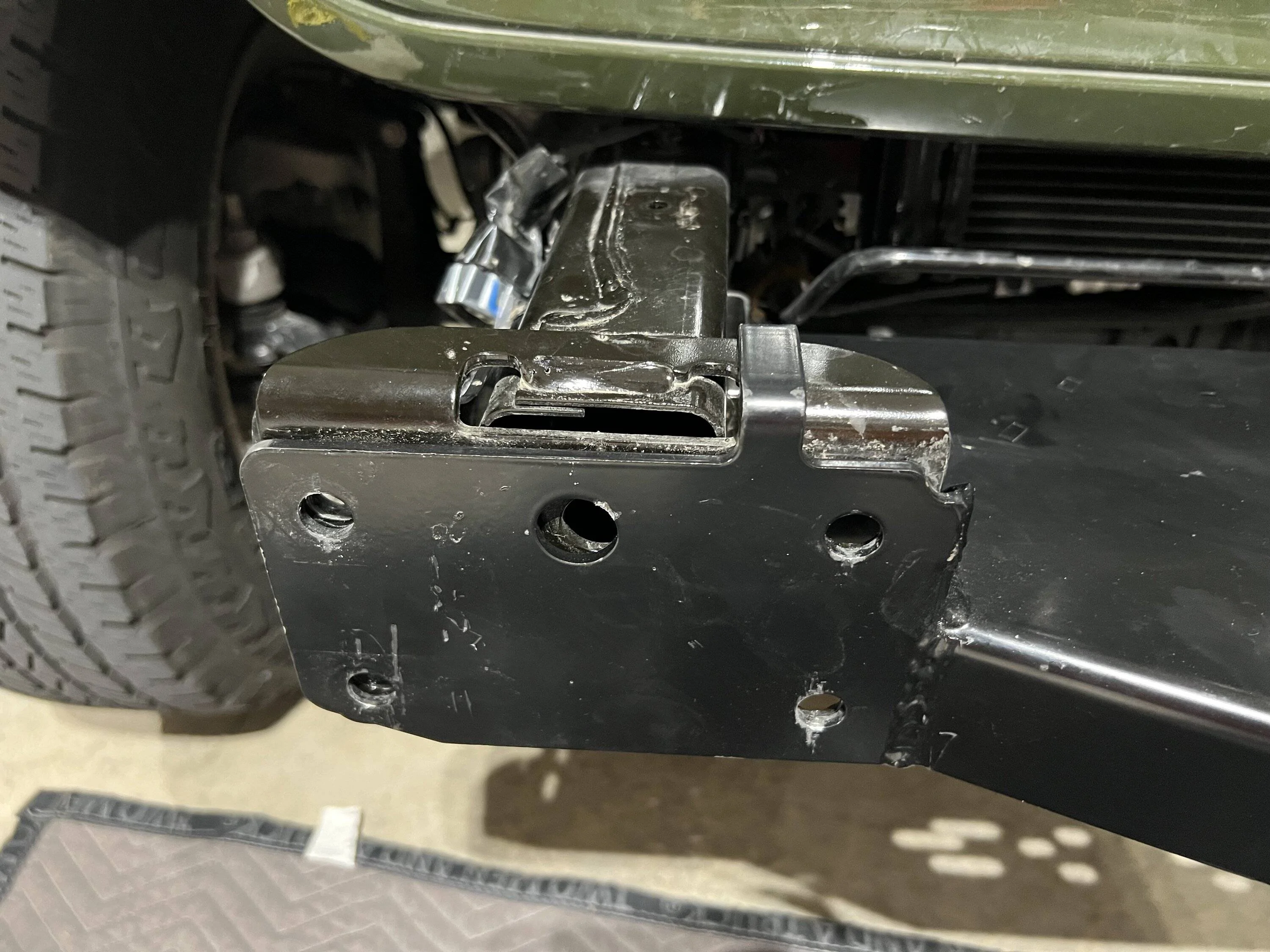 Jeep Gladiator What is this winch plate? IMG_0592