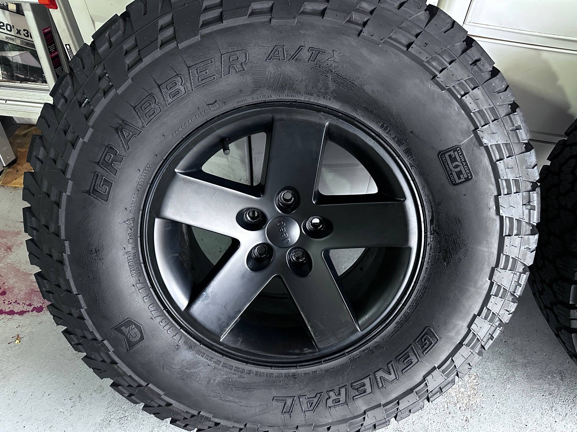 Jeep Gladiator MOAB Rims w Grabber A/TX 315/70R17 (set of 4) IMG_6008.JPG