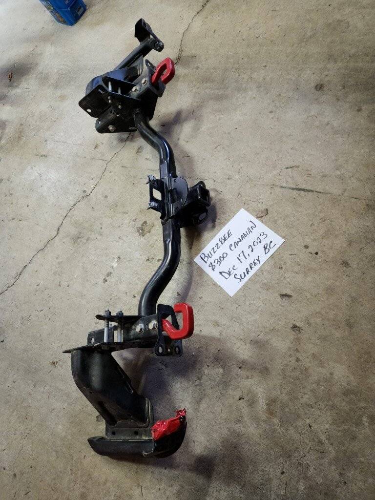 Jeep Gladiator Gladiator Hitch with recovery hooks 20231217_144624