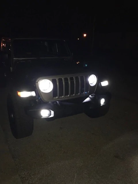 Jeep Gladiator LED Bulb Replacement - IT WORKS! IMG_1739