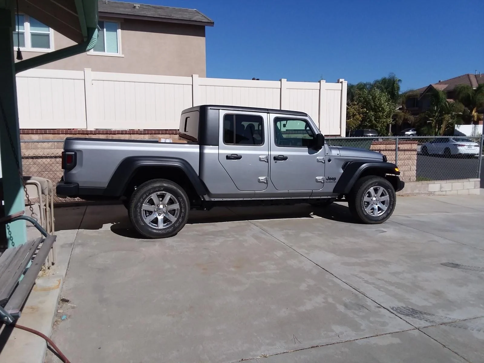 Jeep Gladiator BILLET SILVER Gladiator JT Club 20190921_154300