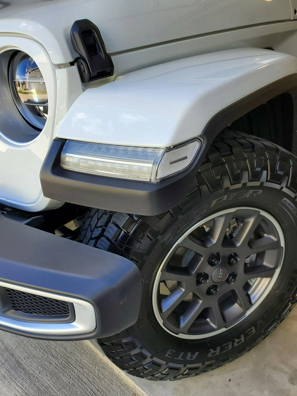 Jeep Gladiator Anyone else running 285/75 r18 on stock wheels? 20190924_150854