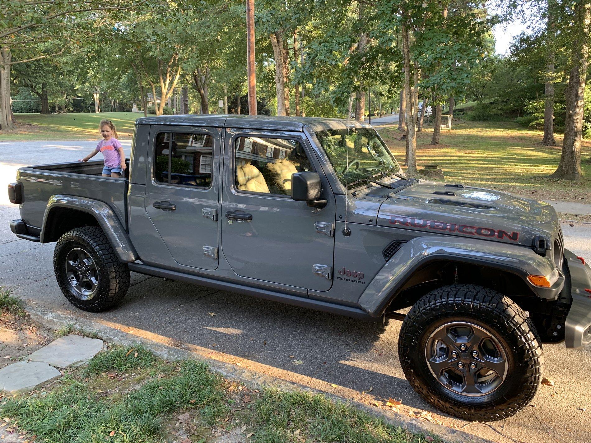 Jeep Gladiator STING GRAY Gladiator JT Club IMG_2412