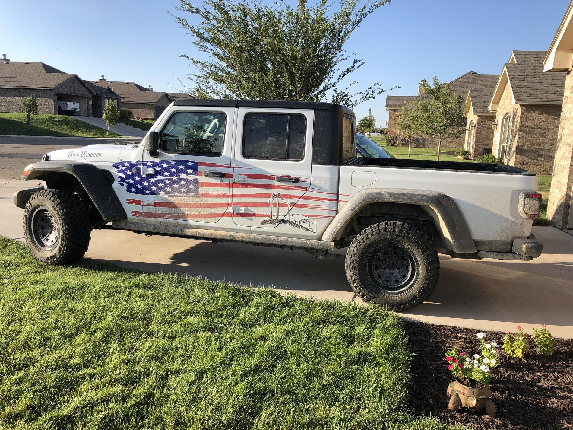 Jeep Gladiator See any Gladiators in the wild? F9D52555-6B4A-4BCB-9C18-F5C1FA471298