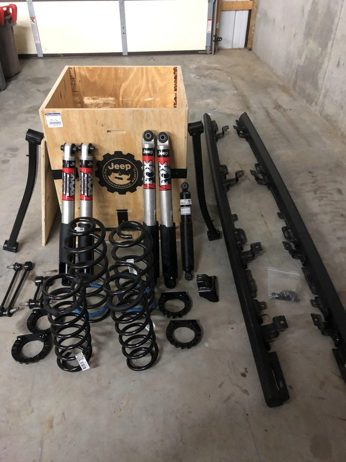 Jeep Gladiator Fox 2.0 shocks and other suspension with rock rails for sale D2EA814E-2145-45D6-8FD9-425481FBD8C5