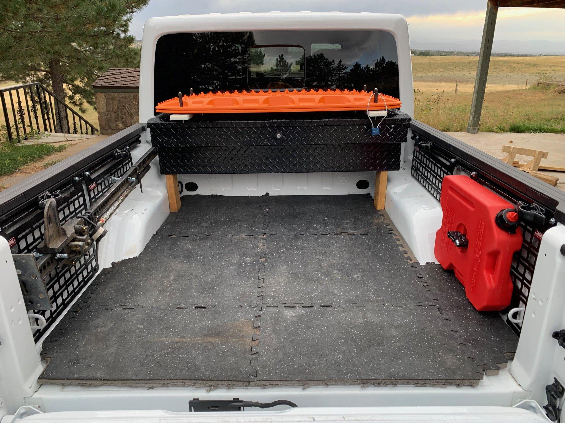 Jeep Gladiator BuiltRight Industries Bedside Racks - Any Interest? IMG_2073