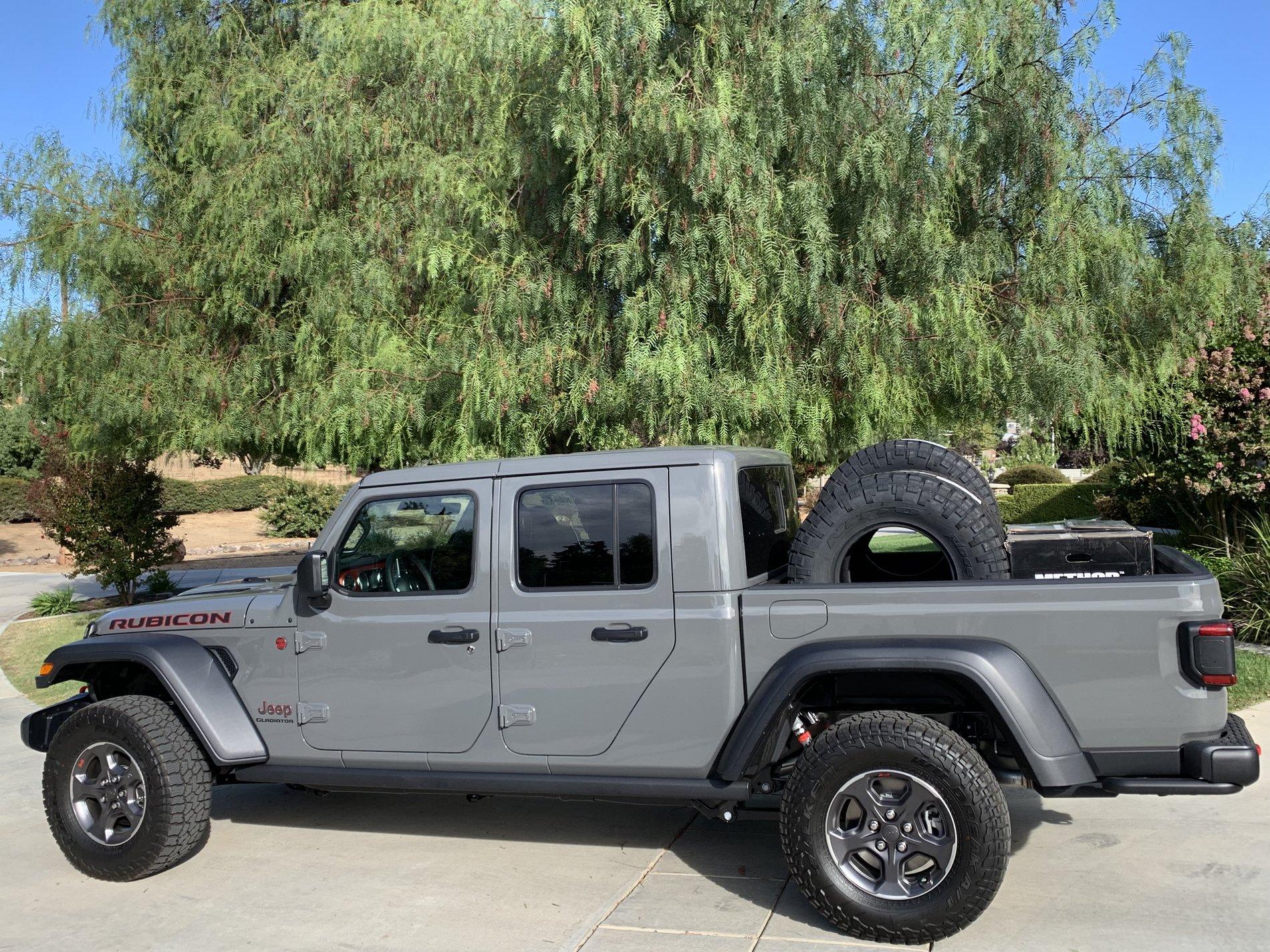 Jeep Gladiator STING GRAY Gladiator JT Club IMG_1706