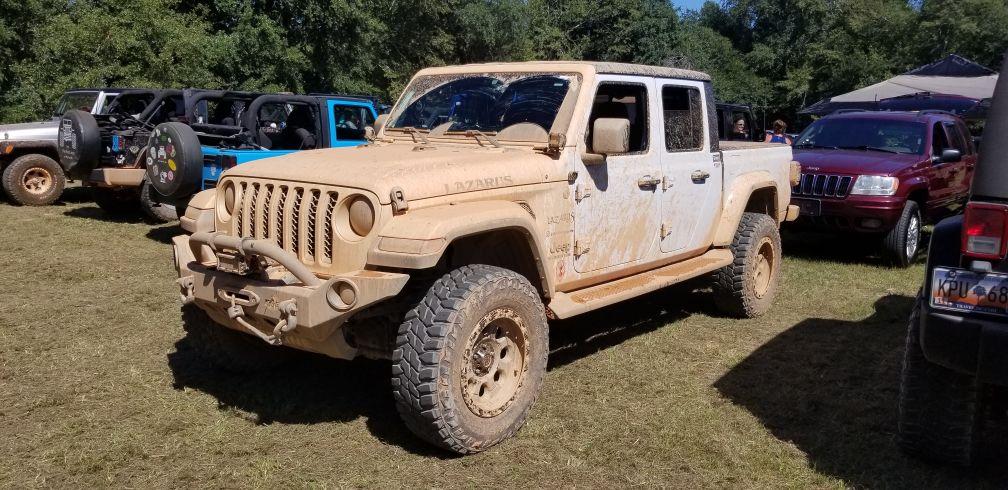 Jeep Gladiator BRIGHT WHITE Gladiator JT Club 20190921 Tyson Mud Pics - Montmorencia, SC (1)