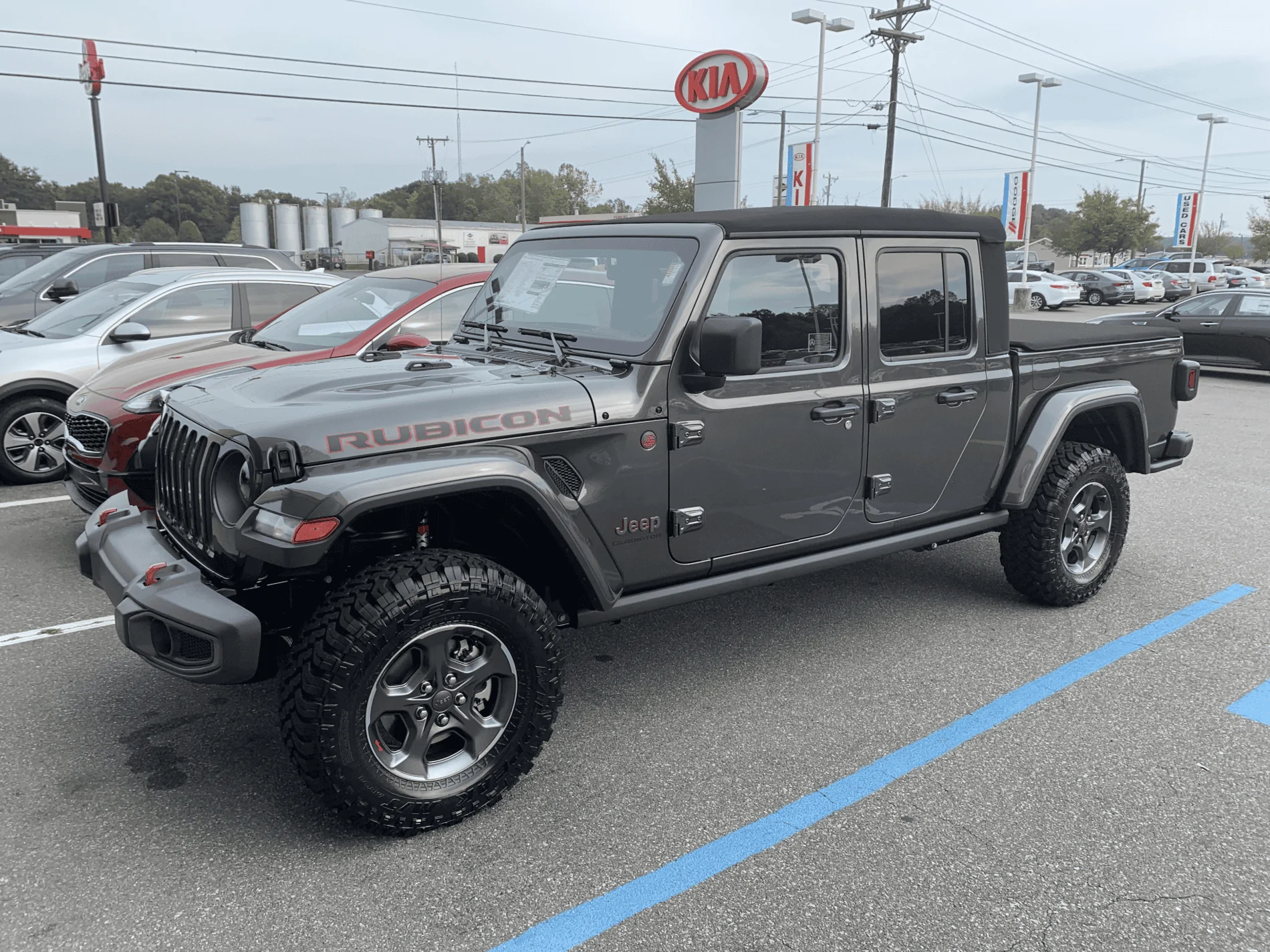 Jeep Gladiator GRANITE CRYSTAL JT Gladiator Club CBB7FC31-5083-4C7A-9E46-681839E8DD14