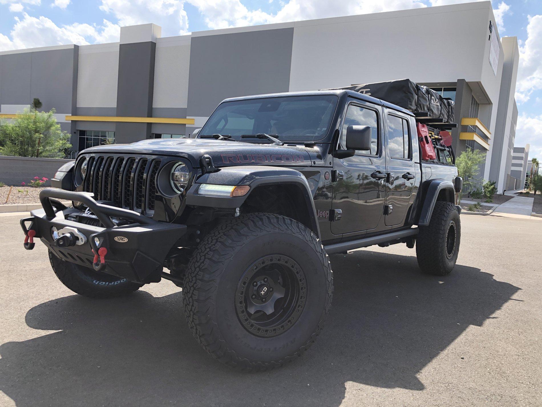 Jeep Gladiator Anyone building (planning) to build a Jeep Wayout? jeep.JPG