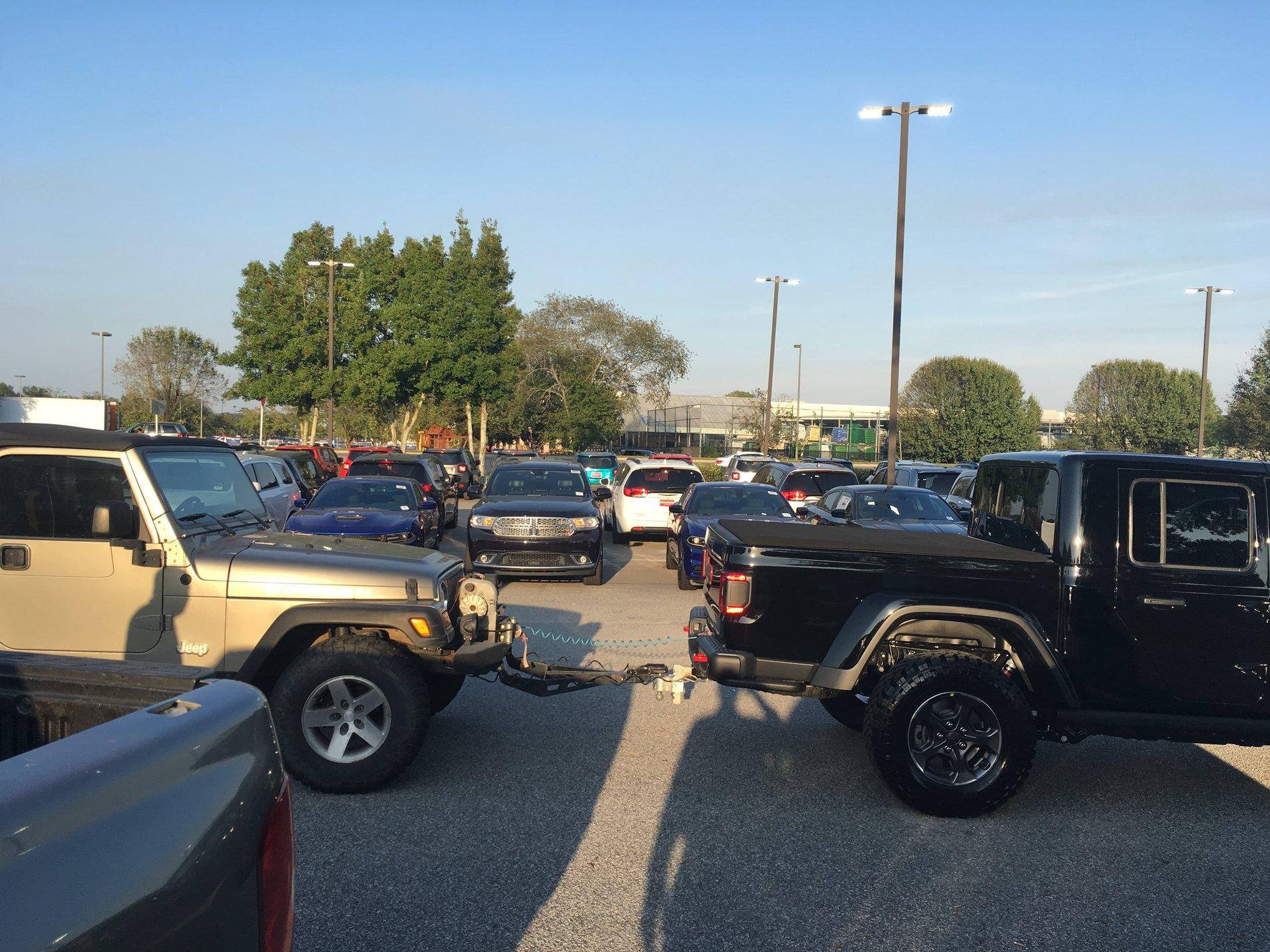 Jeep Gladiator Gladiator arrived yesterday now the work begins IMG_1353.JPG