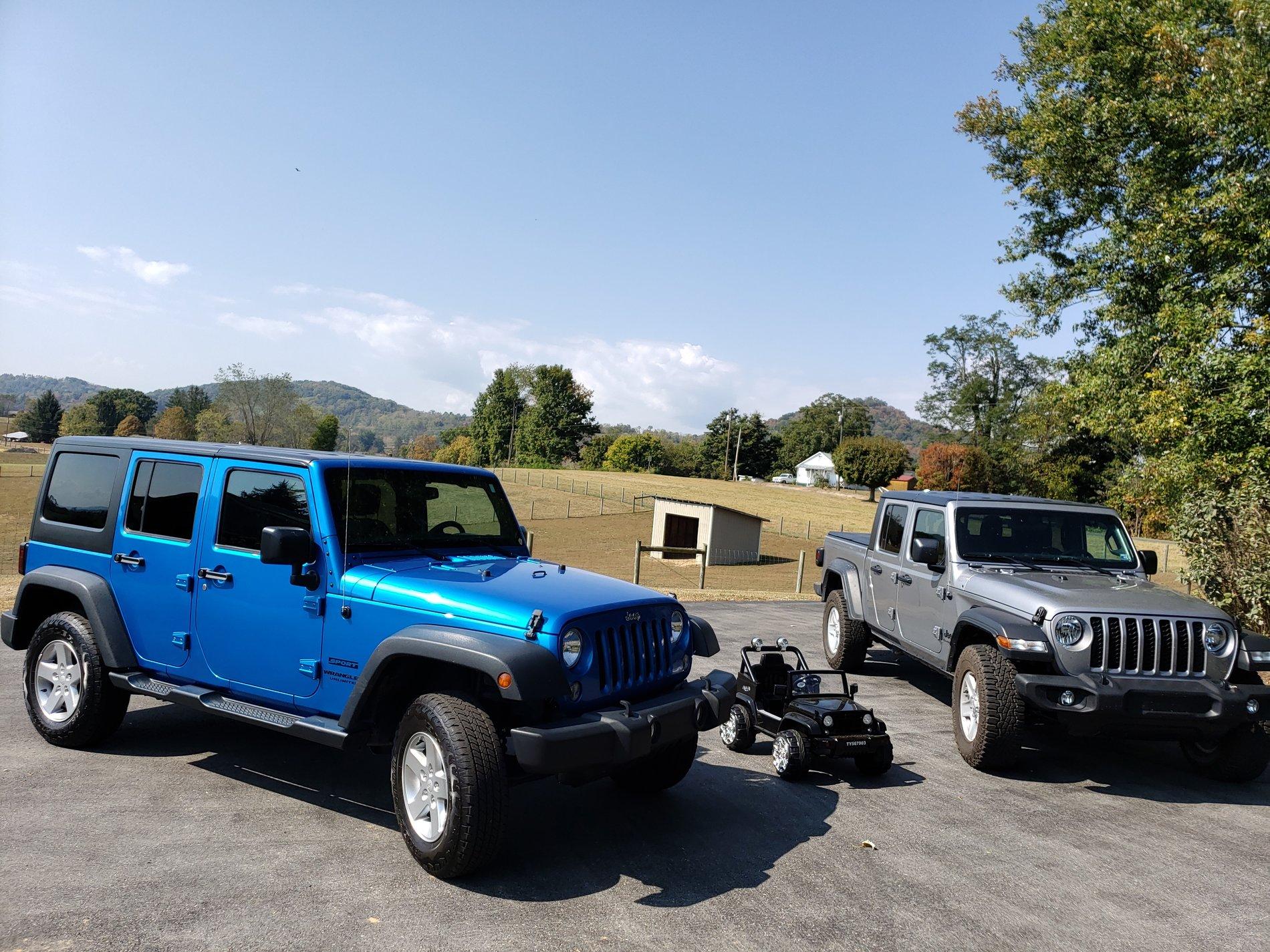 Jeep Gladiator Post your family photos 20190929_120041