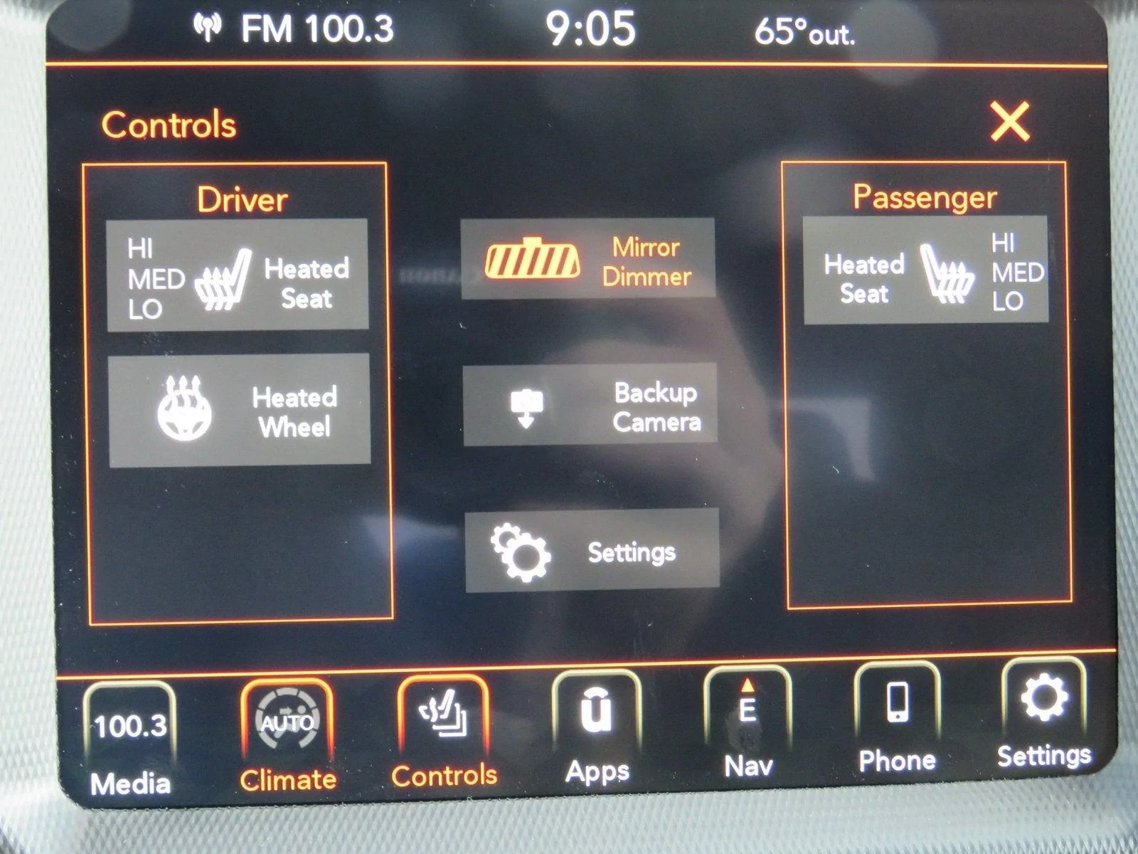Jeep Gladiator You can set the Trail Cam to turn on when you press the Off Road+ button 39