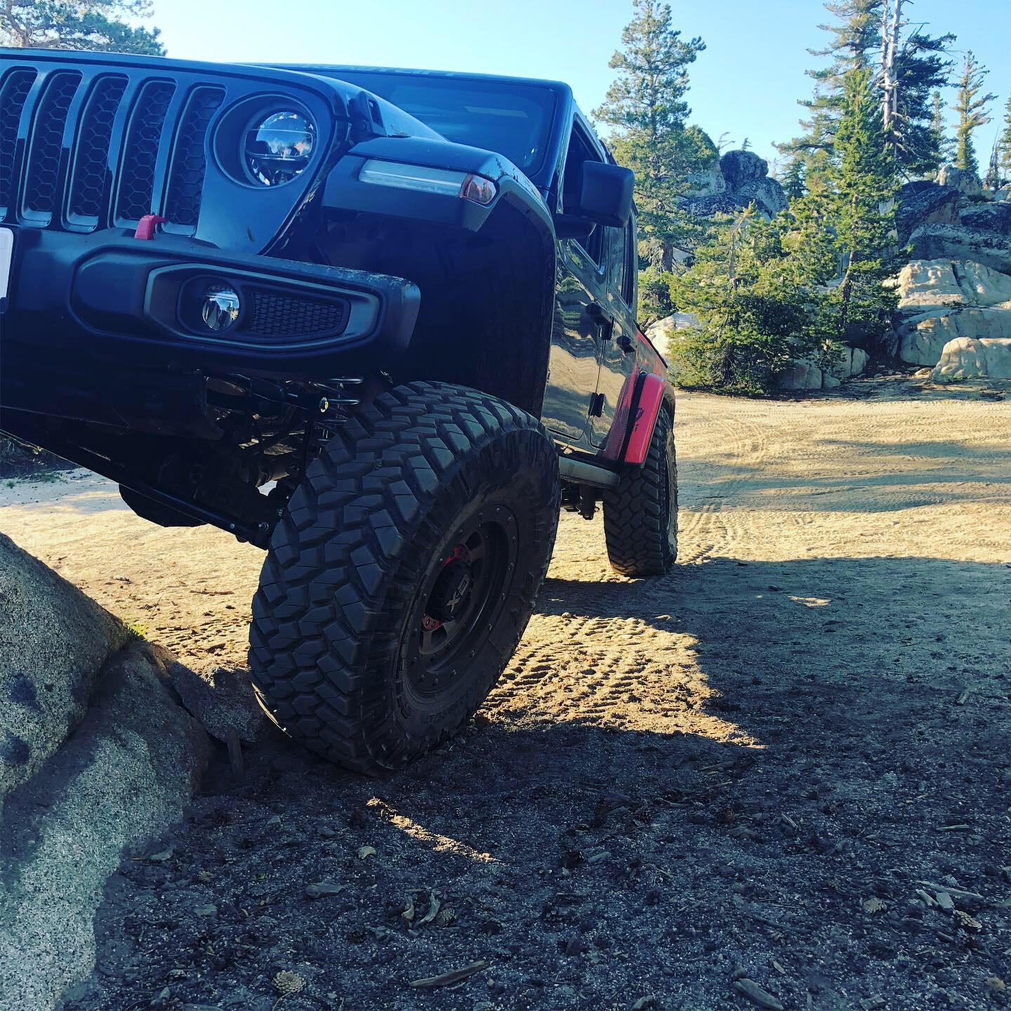 Jeep Gladiator Gladiator Flex pictures 5385BCDC-13A4-4419-BEB5-079F1304A477