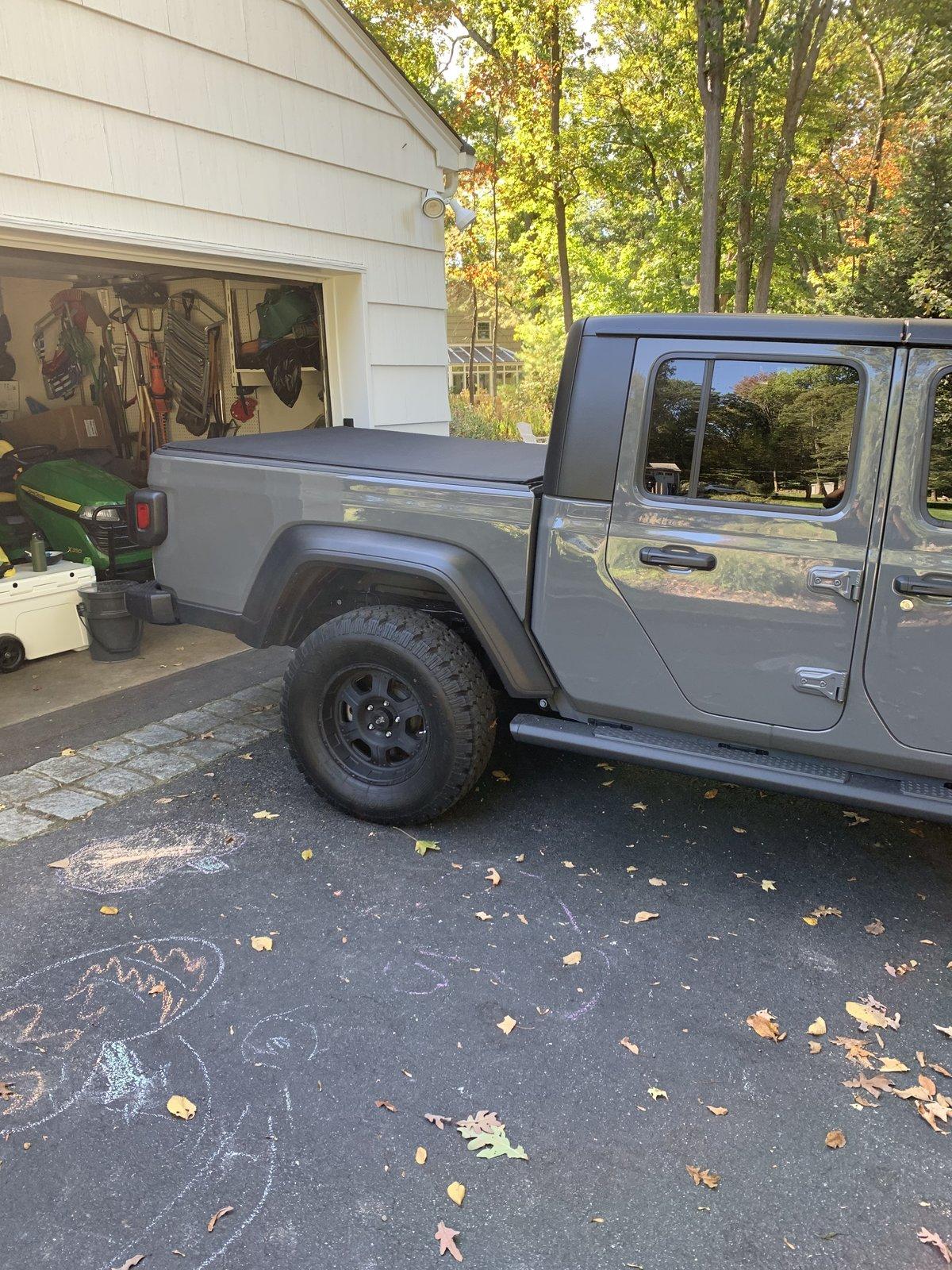 Jeep Gladiator Aftermarket Tonneau Covers? 6E95E0CB-C944-4FCB-BF70-89A5D875ECF9