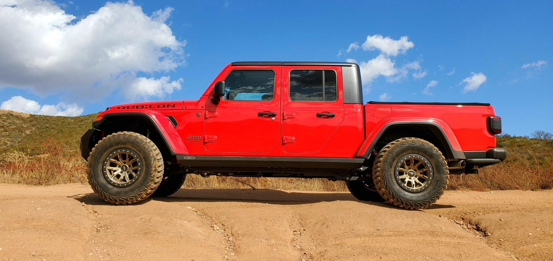 Jeep Gladiator FIRECRACKER RED Gladiator JT Club 20190929_182121