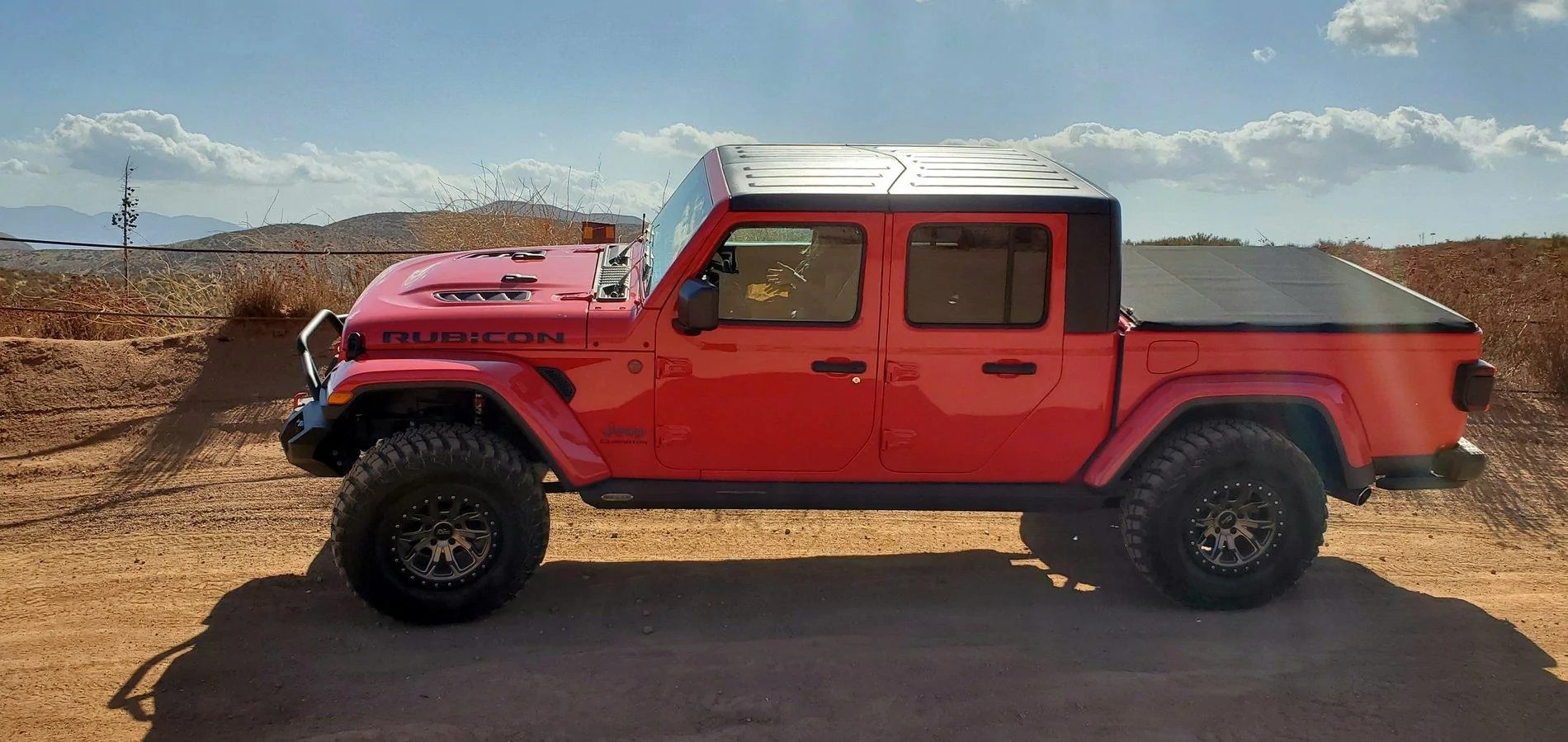 Jeep Gladiator FIRECRACKER RED Gladiator JT Club 20190929_180124