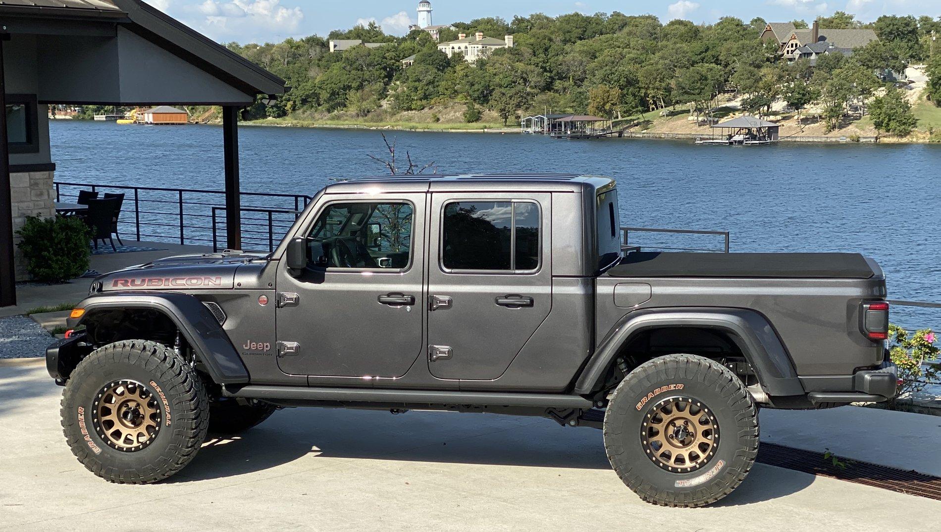 Jeep Gladiator Love your JT? Post here! 1225FC17-7BE3-4D8B-BA3C-4A4757B4B5E8