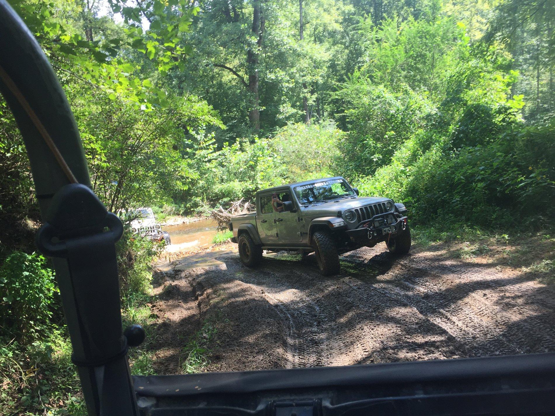 Jeep Gladiator Love your JT? Post here! 41885B9B-9714-4D23-B56E-186BD601BD9B