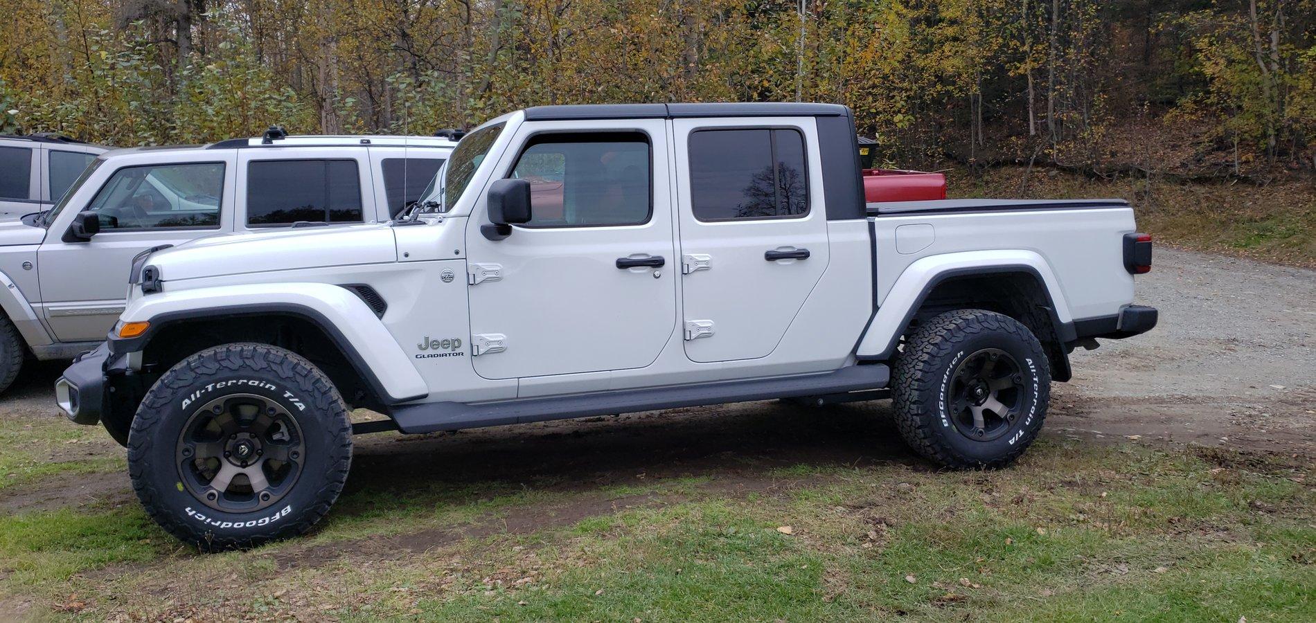 Jeep Gladiator BRIGHT WHITE Gladiator JT Club 20190928_152248
