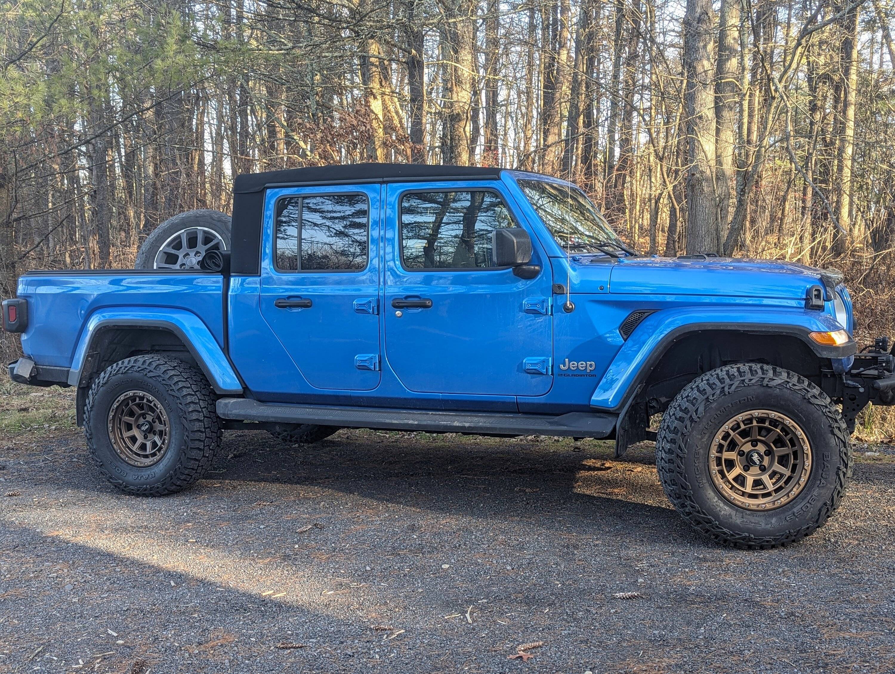 Jeep Gladiator SHOW ME YOUR WHEELS! PXL_20231215_144338987.PORTRAIT.ORIGINAL (1)
