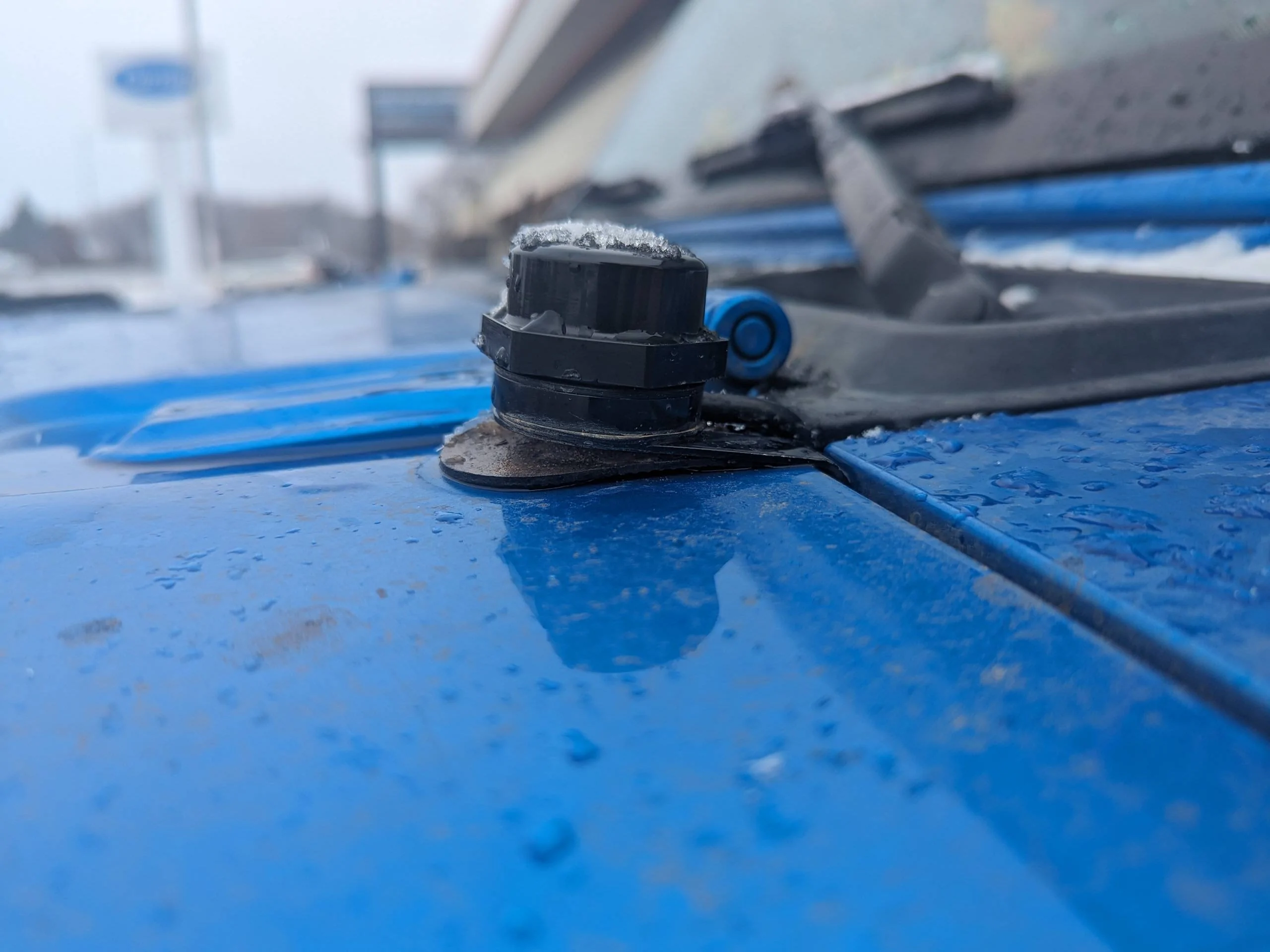 Jeep Gladiator Cooltech cowl antenna mount PXL_20231218_163806176