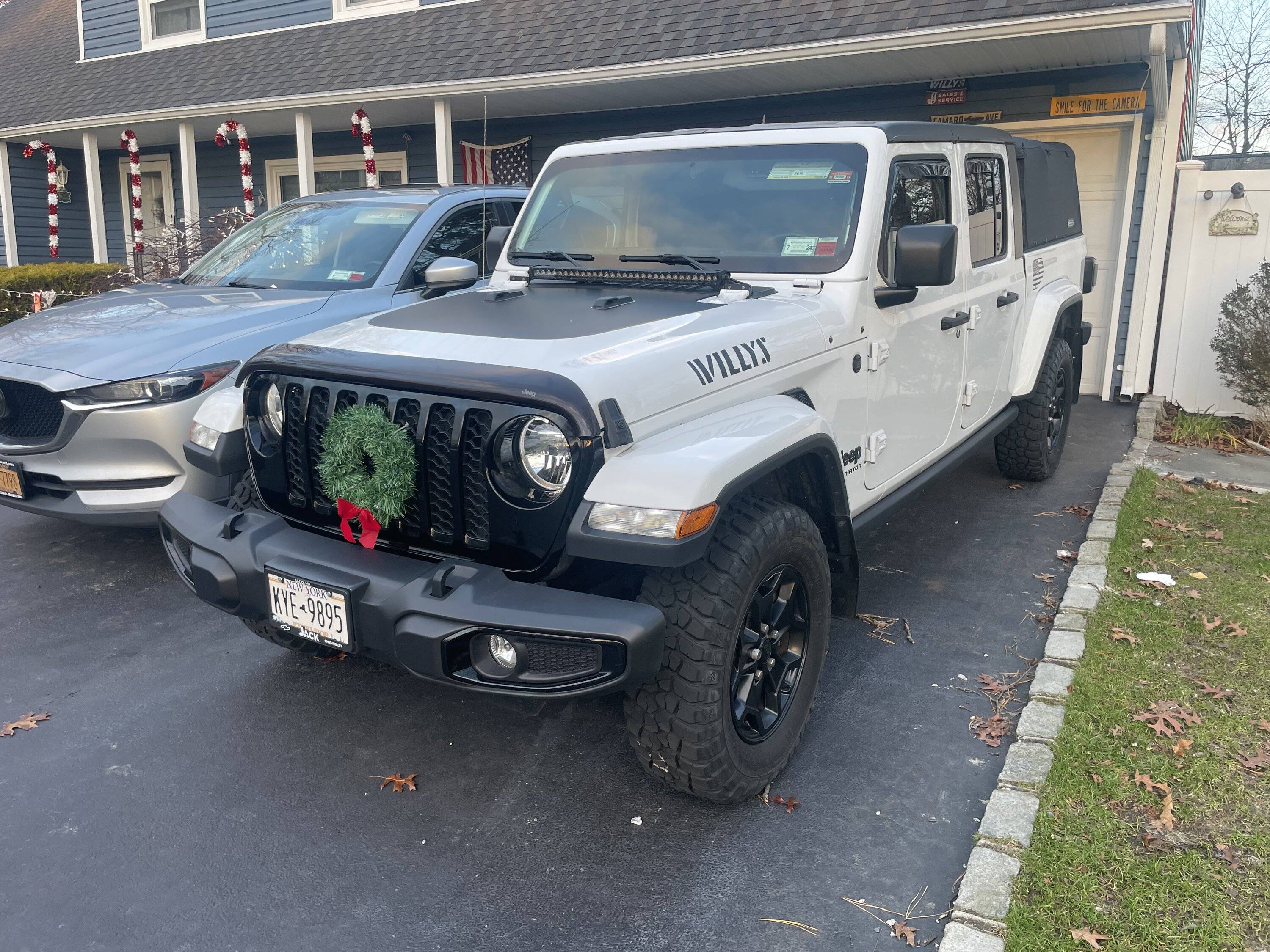 Jeep Gladiator 2021 Gladiator Willys Manual Trans PRICE DROP 34K IMG_9028