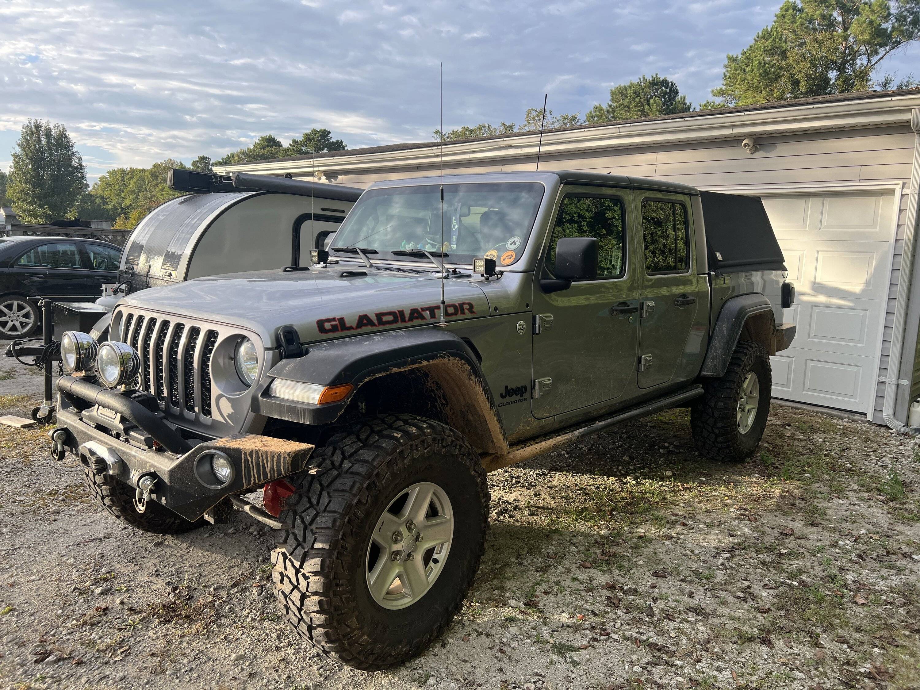 Jeep Gladiator 38 Nitto Ridge Grapplers on 2.5" Clayton Overland Plus Lift IMG_0202