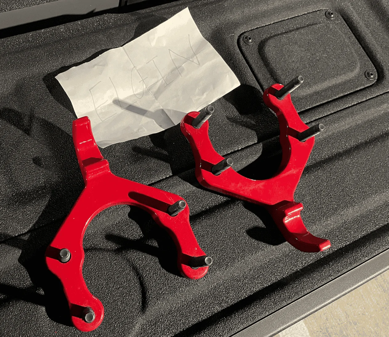 Jeep Gladiator Rubicon 2 red tow hooks Screenshot 2023-12-20 at 11.09.51 PM