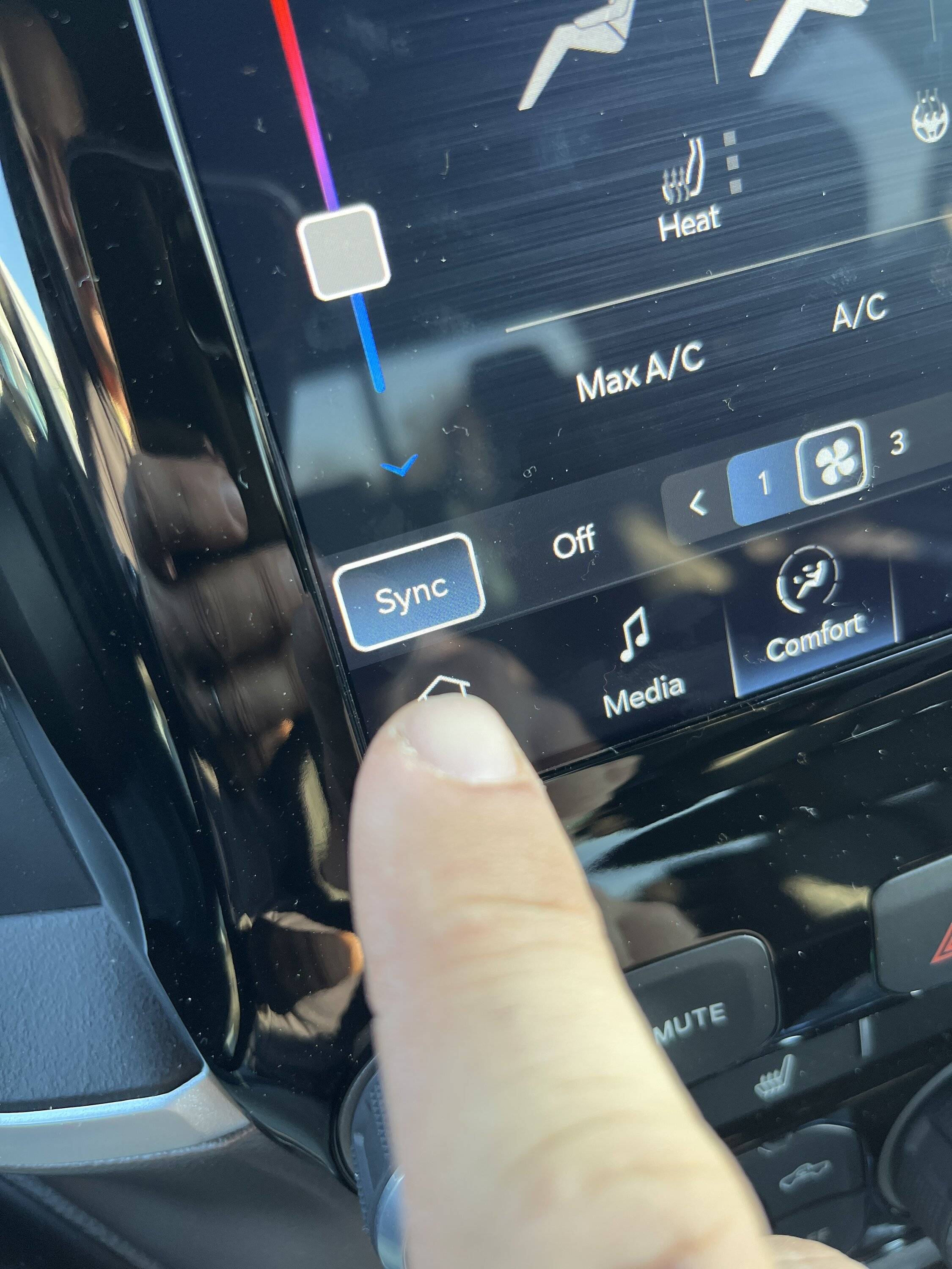 Jeep Gladiator Heater problems image