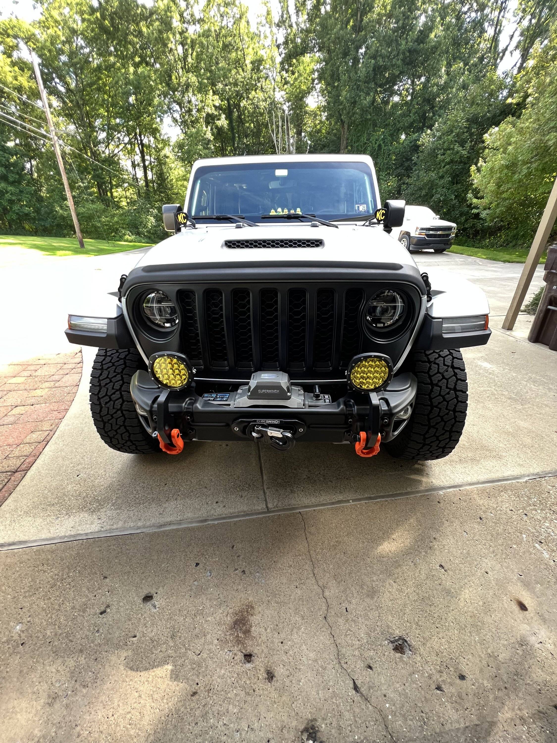 Jeep Gladiator Looking for help with yellow driving lights for snow bl3