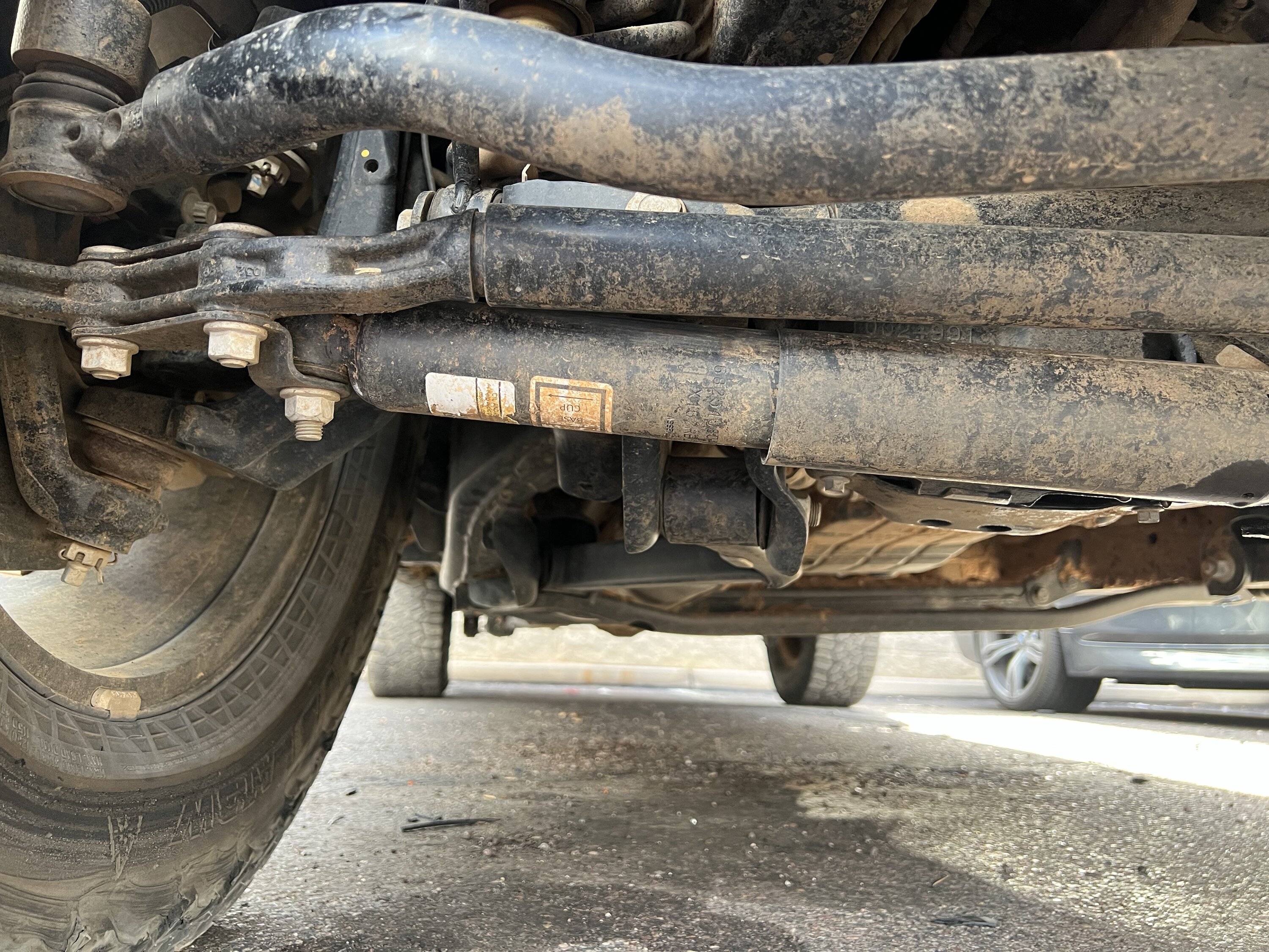 Jeep Gladiator Got hit! What should I be worried about? IMG_5450