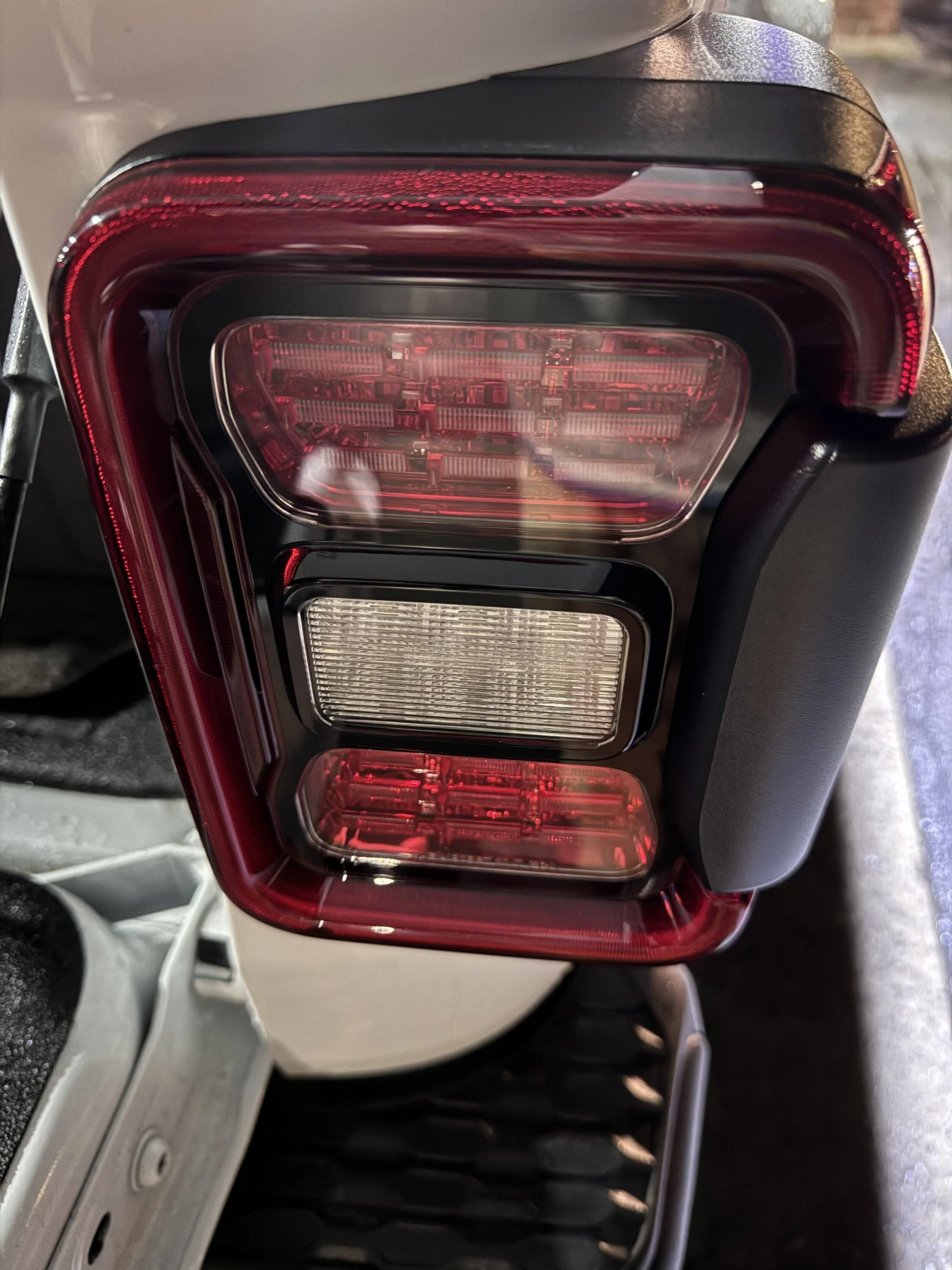 Jeep Gladiator Factory LED tail lamp condensation (bonus, photos of Diode Dynamics, lights) IMG_2120
