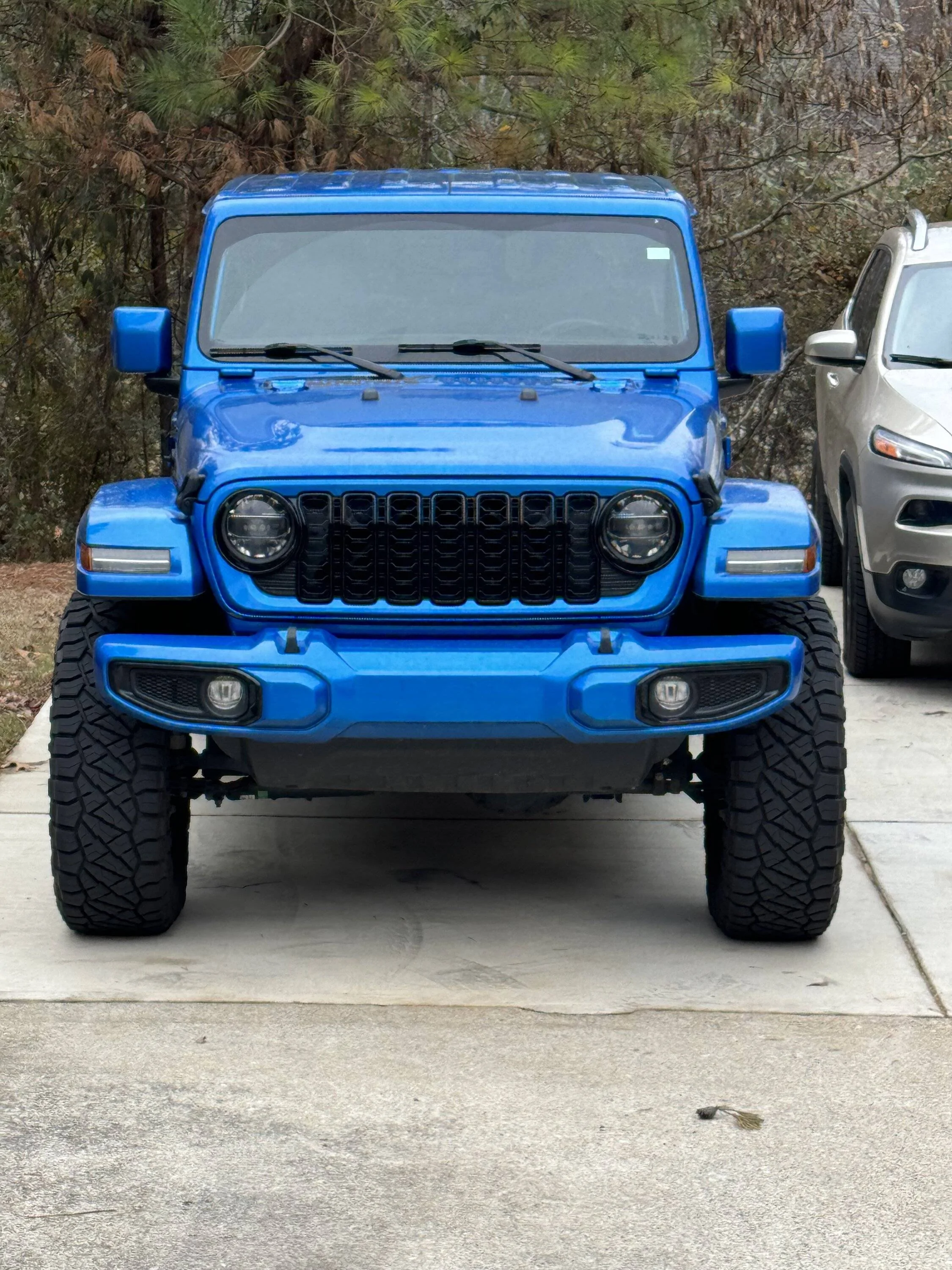 Jeep Gladiator HYDRO BLUE PEARL Gladiator JT Club IMG_1672