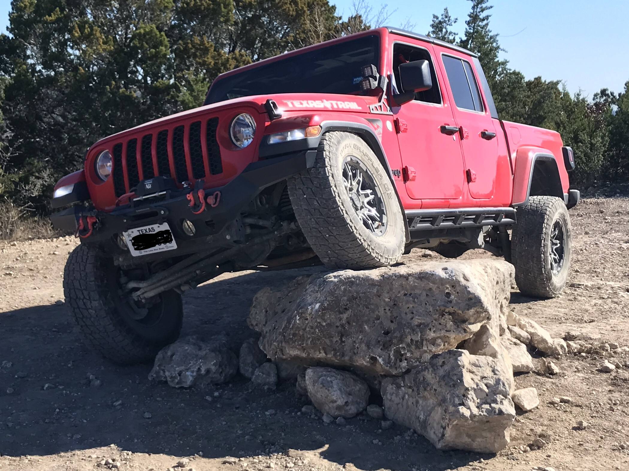 Jeep Gladiator FIRECRACKER RED Gladiator JT Club 2FACCF07-392F-42AA-8BFA-F954B84ED55A