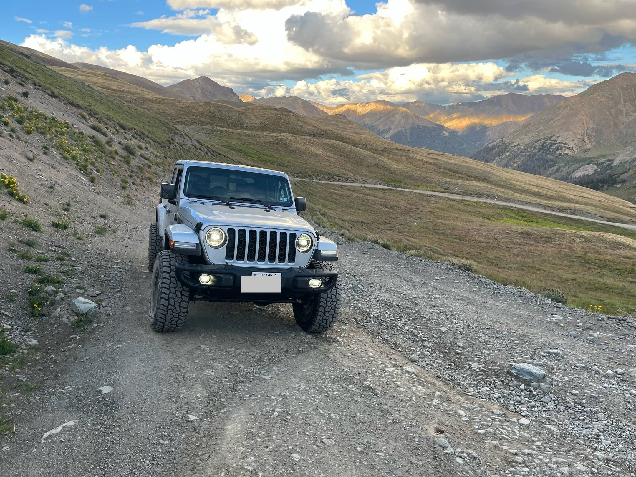Jeep Gladiator 35's instead of 33's - Need to Choose A Tire Please Help IMG_2361